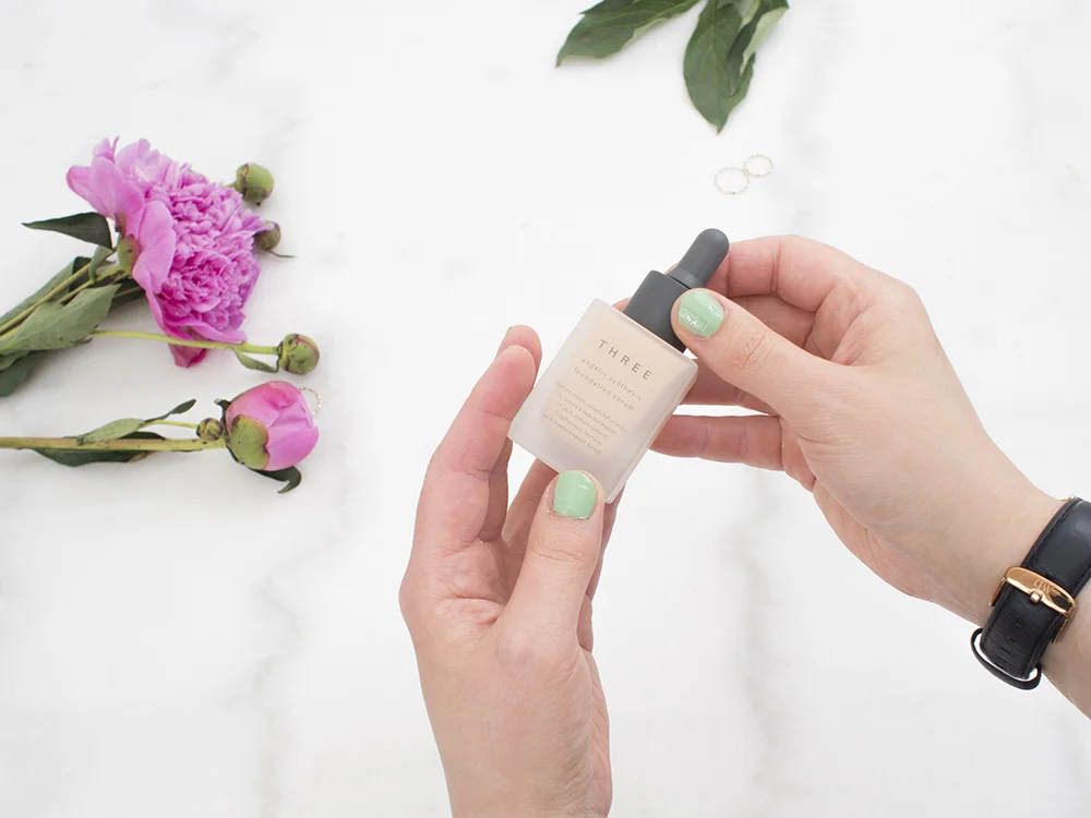 THREE Angelic Synthesis Foundation Serum Review