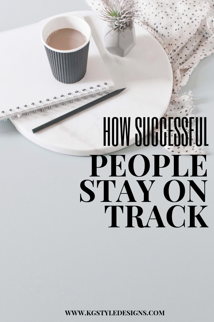 how-successful-peole-stay-on-track.jpg