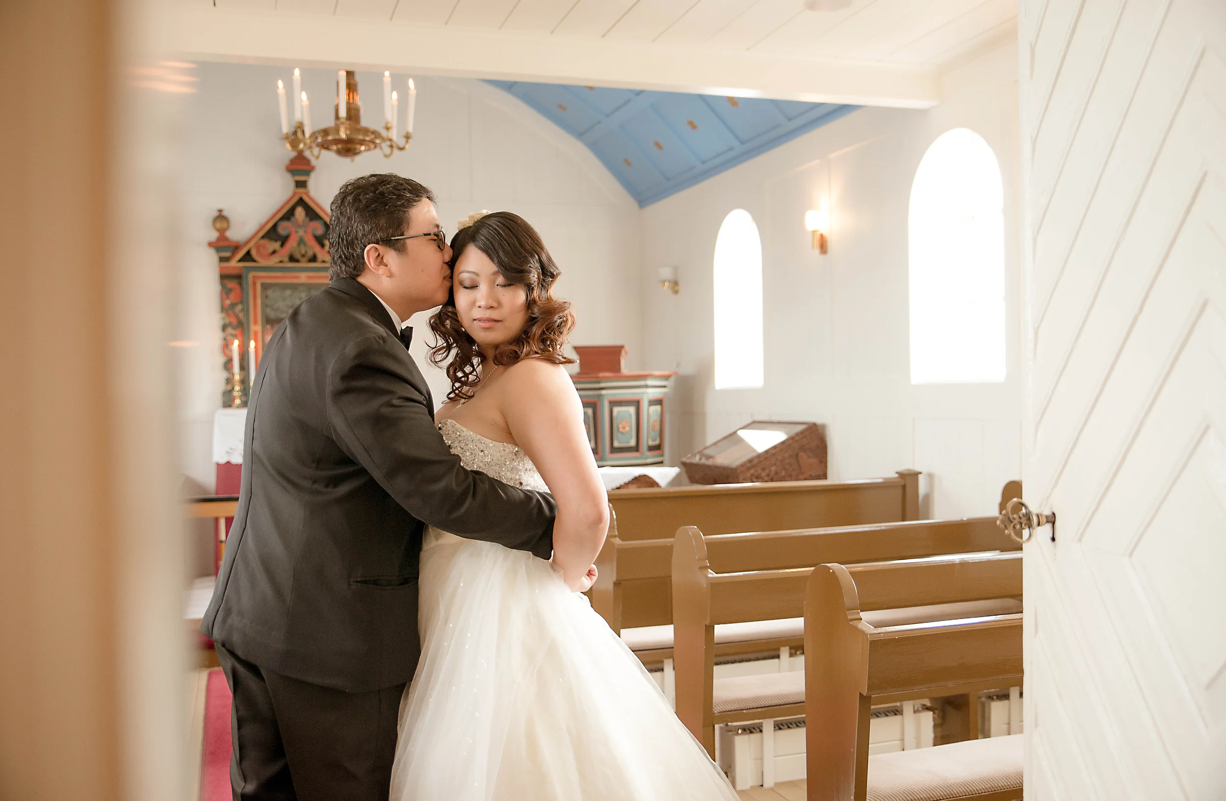 Iceland Winter Wedding Photos by Miss Ann-24.jpg