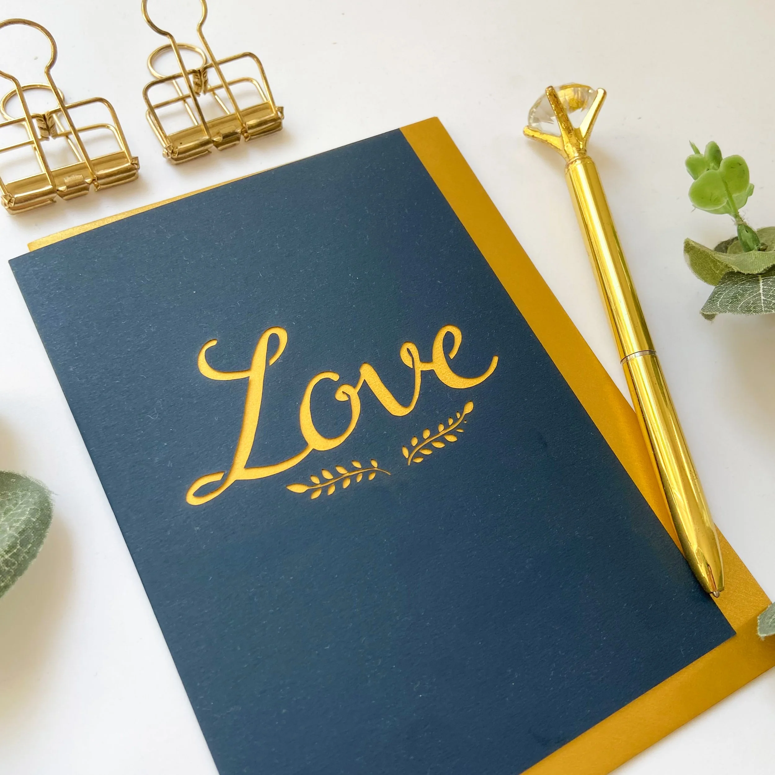 GC-NI15 MINIMALIST LOVE 2.jpeg