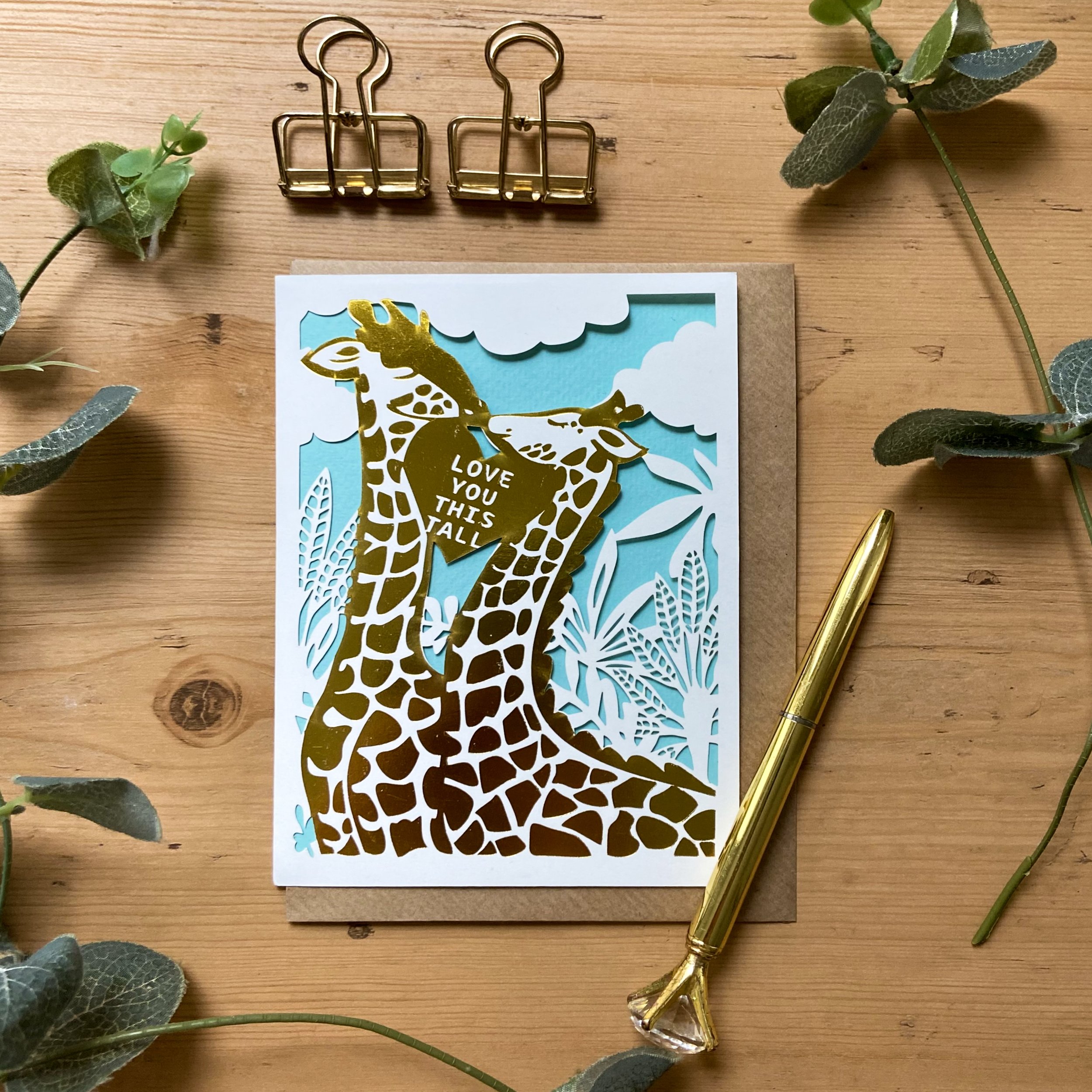 GC319 - Giraffe kiss card.jpeg