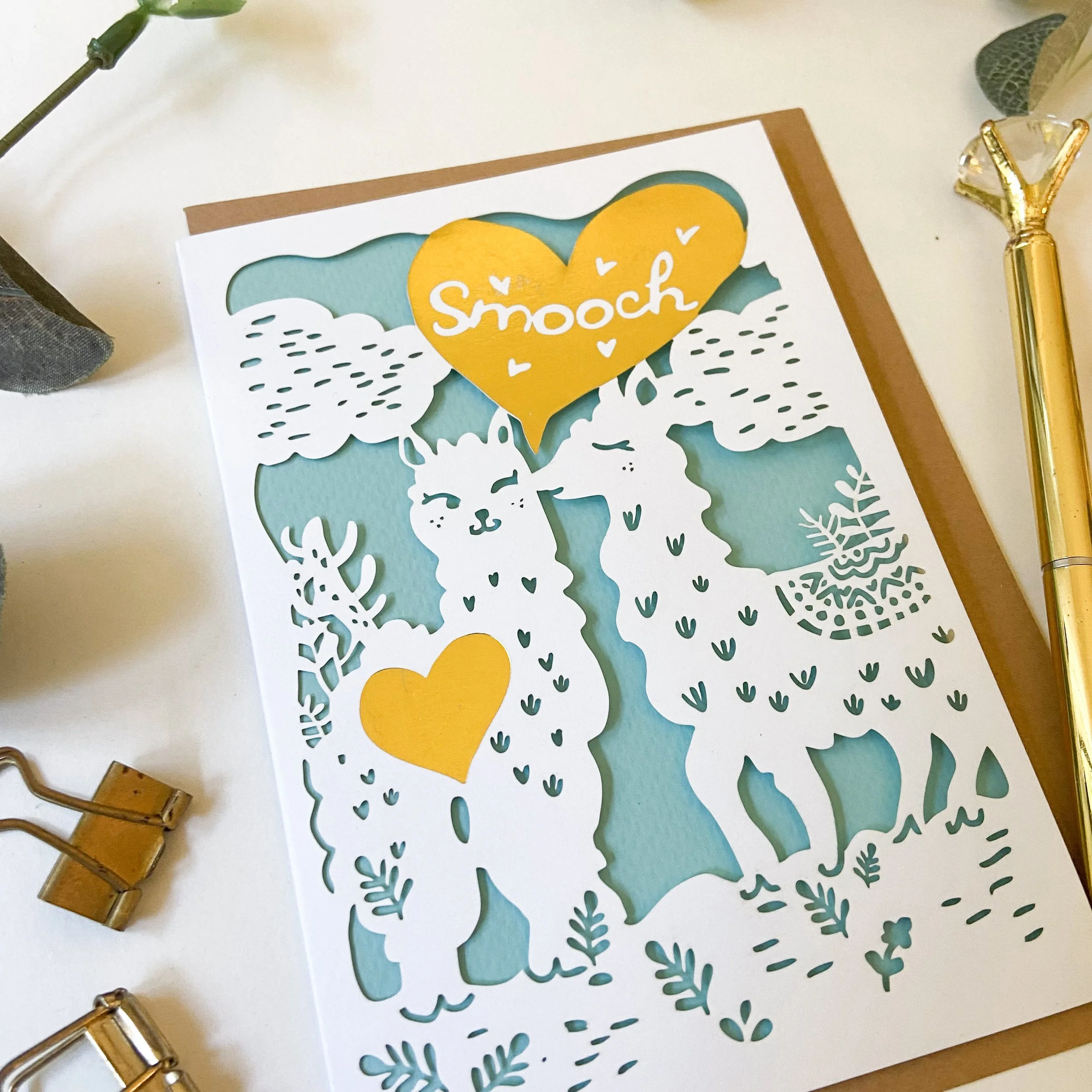 GC322 - SSMOOCH LLAMA COUPLE card 2.jpg