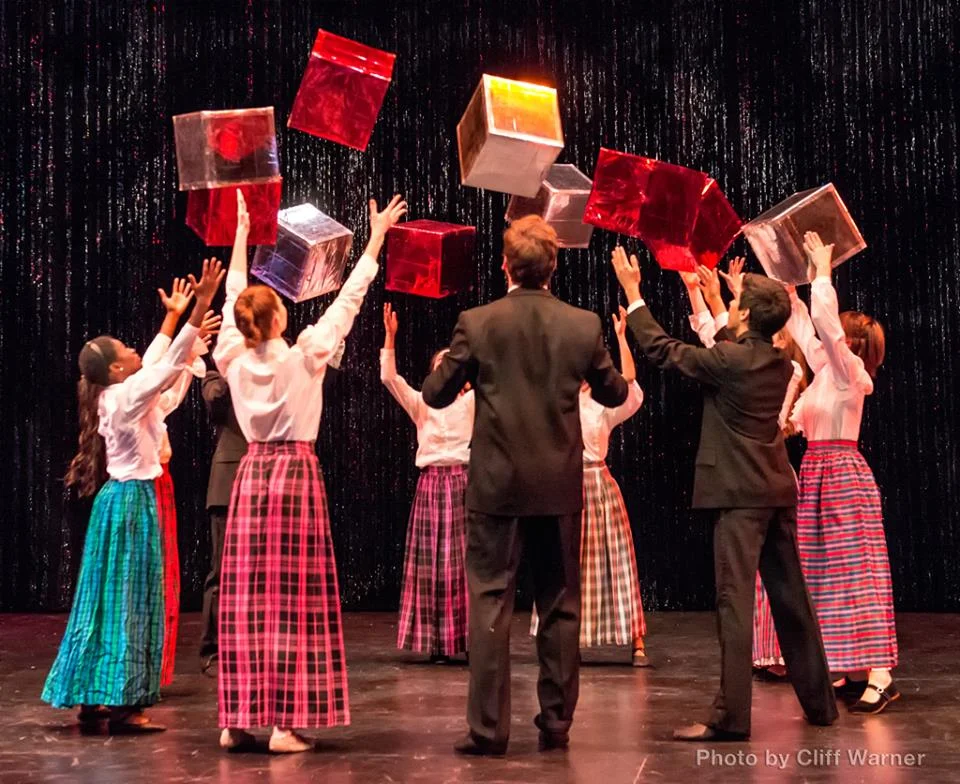 Box Dance Circle.jpg