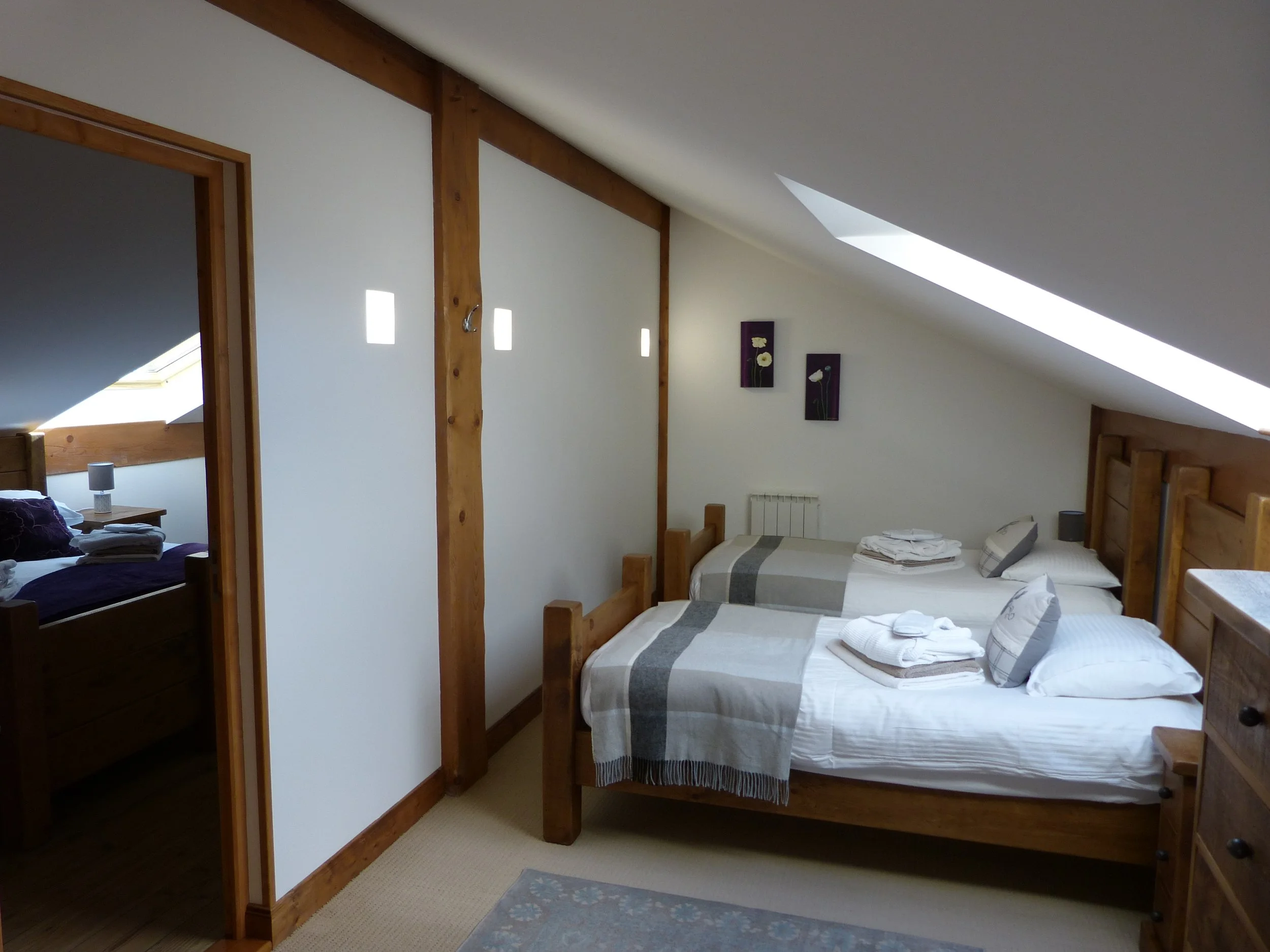 chalet-le-pery-gentiane-family-room-twin-bedroom-grand-massif.JPG