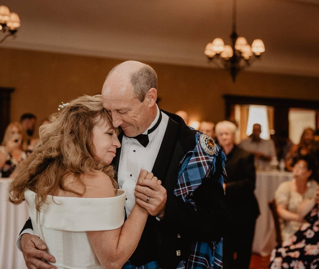 So here's to these two!!! 🥂 they celebrated an intimate Scottish wedding surrounded by their closest family and friends. Thank you for letting me witness your big day! Truly blessed. ✌🏽