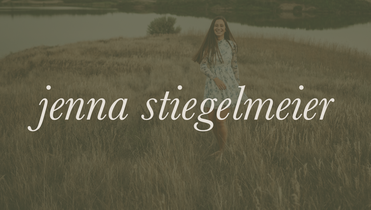 Jenna Stiegelmeier  |  Bismarck, ND Senior Photography