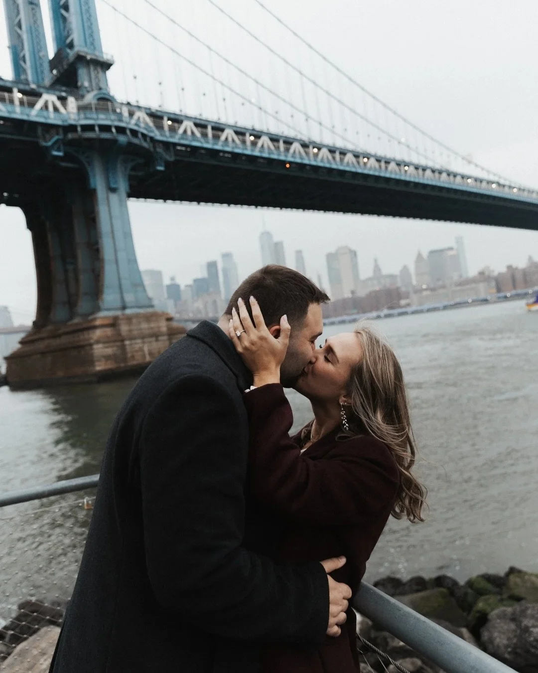 Biiiiiig crush on these pics from one of my last autumn sessions, with Caity &amp; Matt 🥹💍

(Slide 11 is the reality of taking pics anywhere in the city 😂)

#couplephotographer #nycphotographer #nyccouplephotographer #westvillage #nyc
