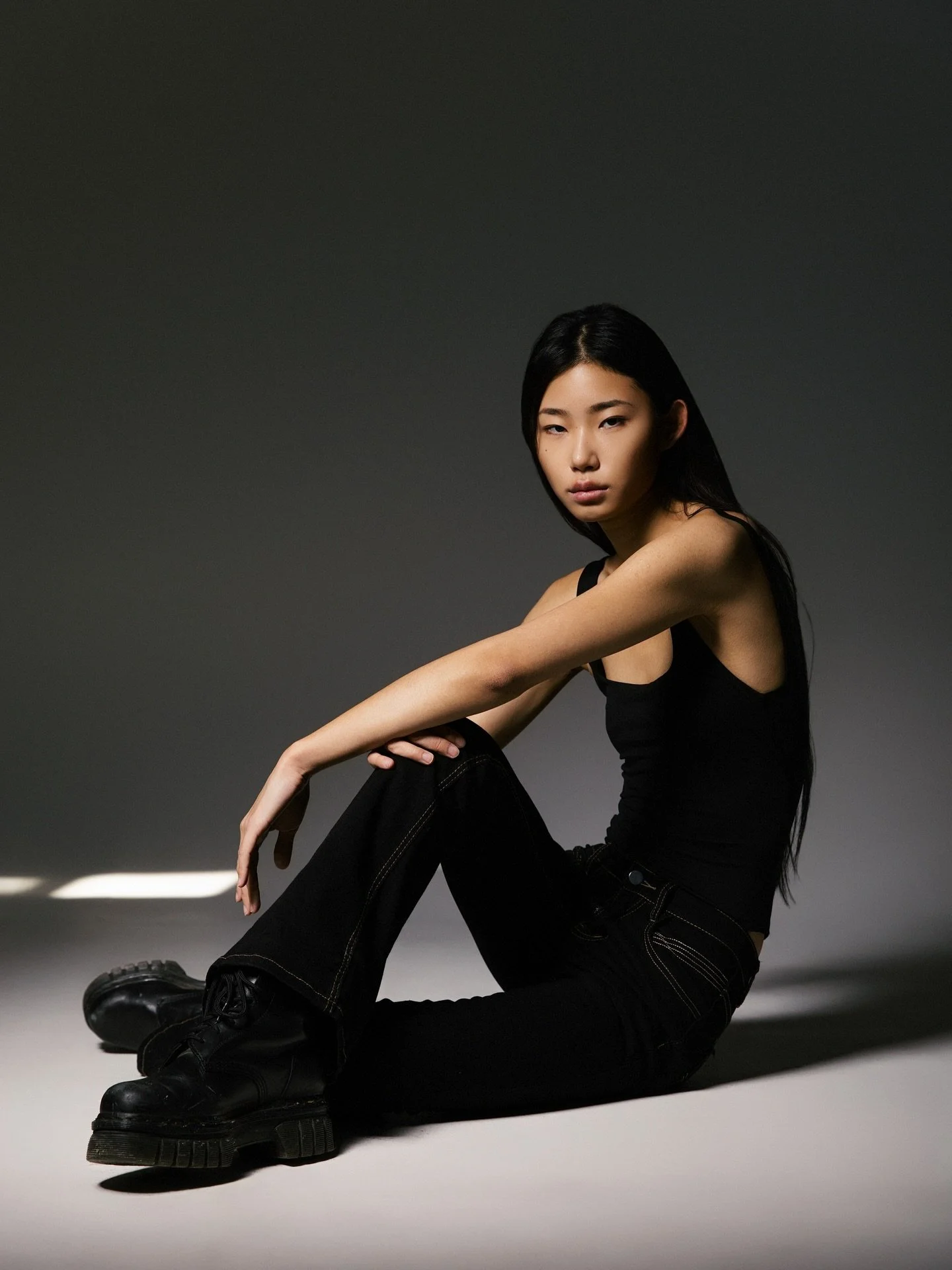 From a little while ago in the studio with Jiwoo 🪩

@romyjiwoosong_ 
@vnymodels 
@imacheesecake 
@studio.m.nyc