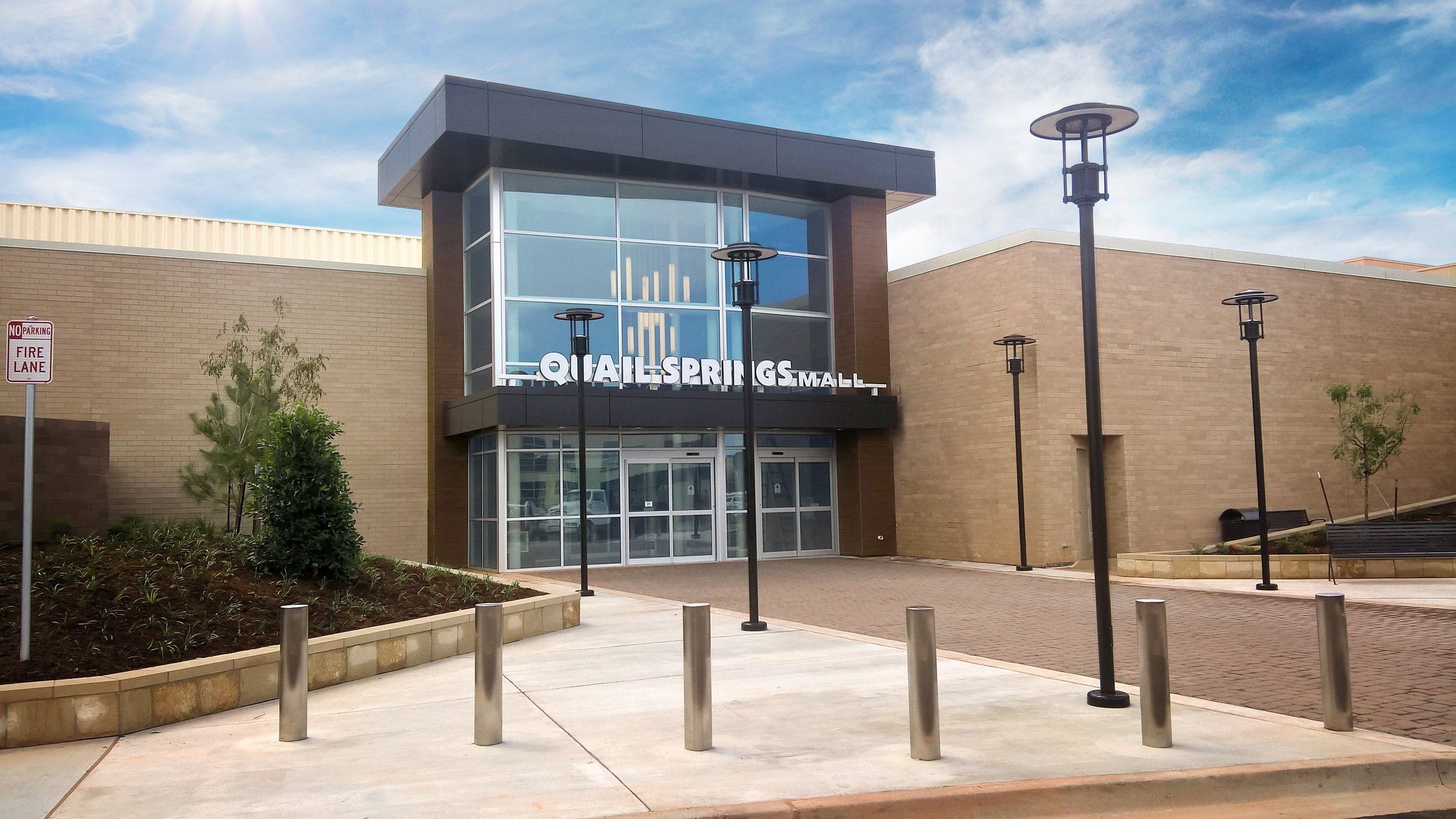  
QUAIL SPRINGS MALL — 2016
 

 
RETAIL
 
ROLE: PROJECT DESIGNER — MIKE TREADWAY ARCHITECTS | VISUALIZATION: SELF
 
