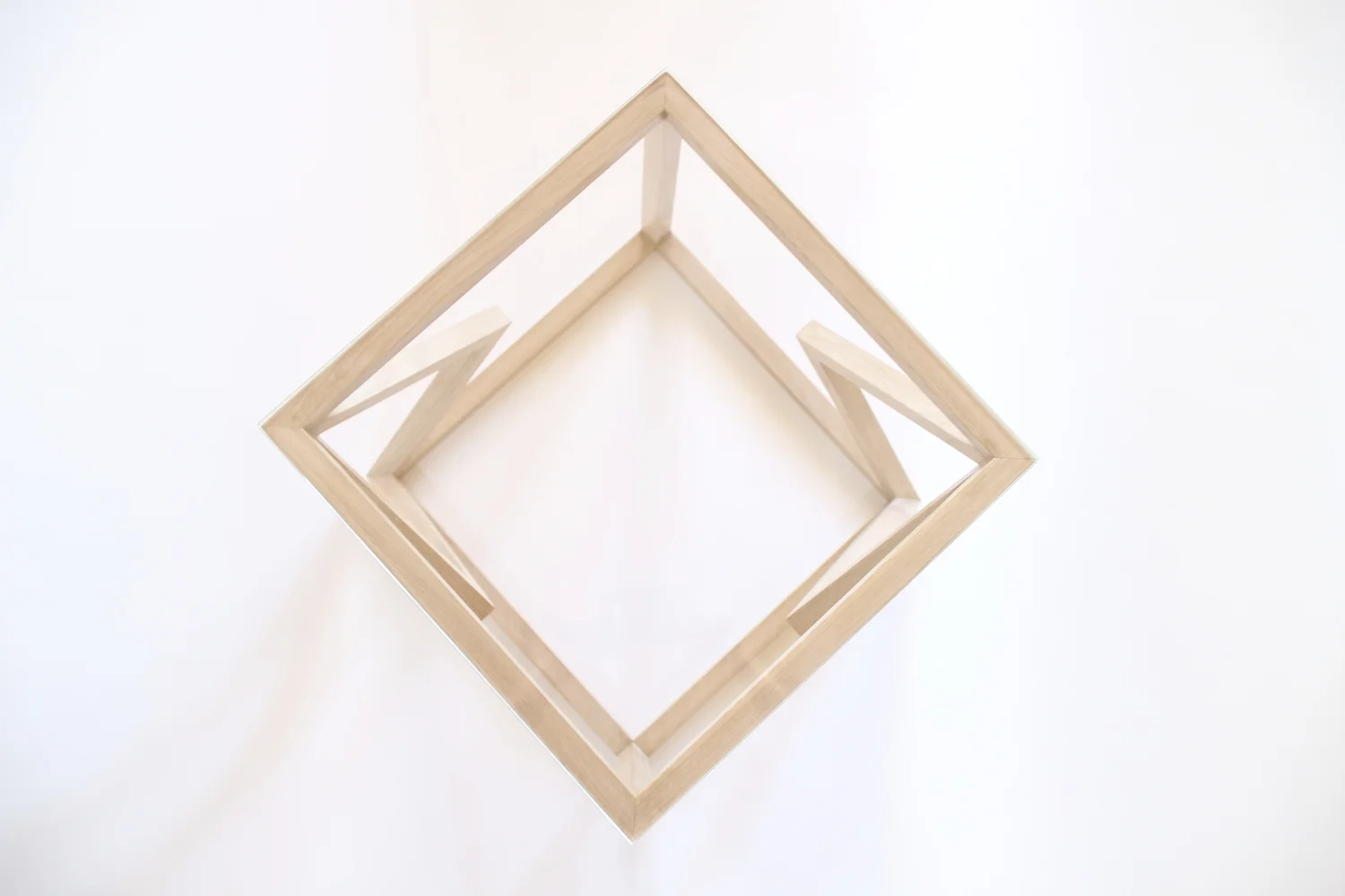 "TWO DIAMONDS" SIDE TABLE