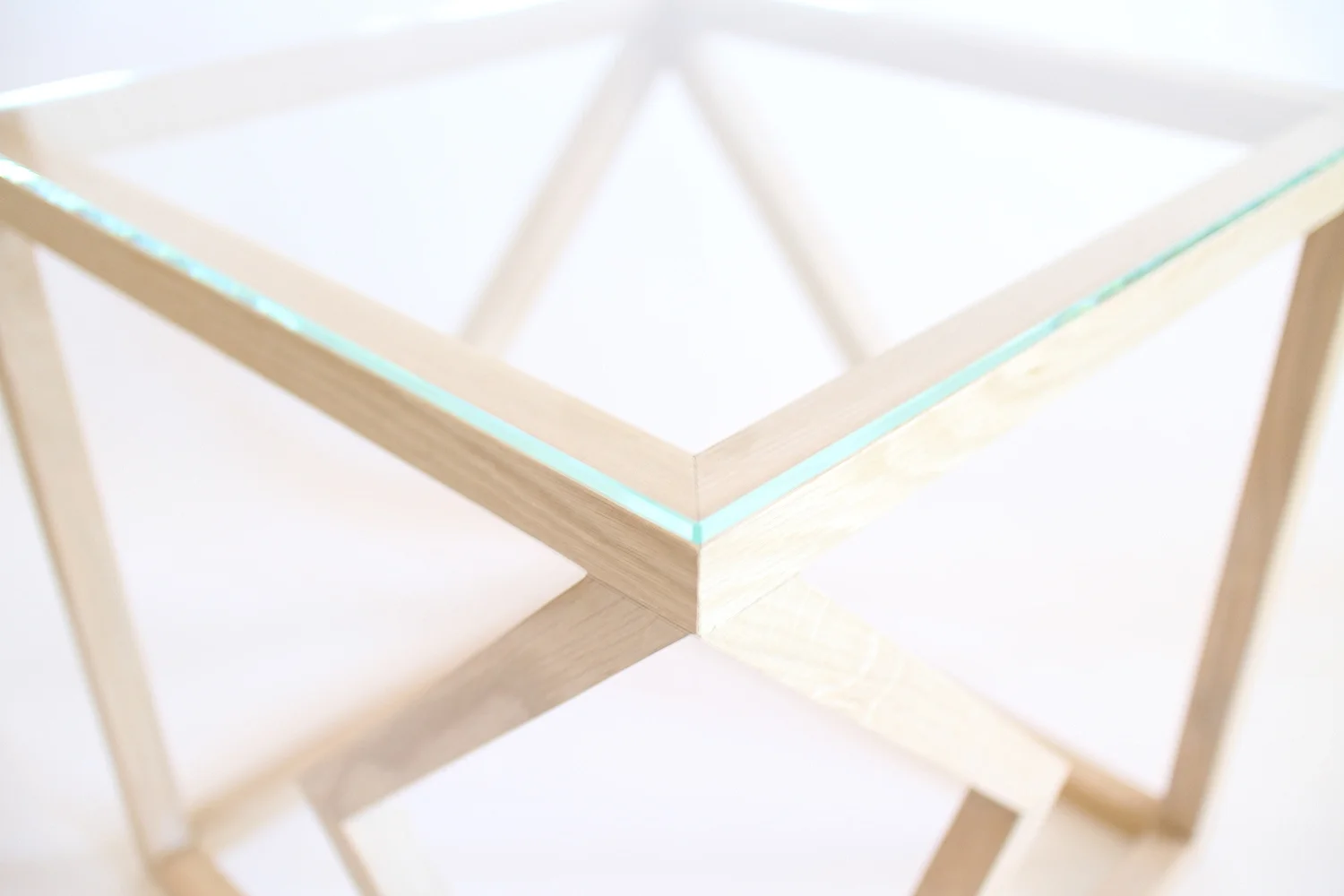 "TWO DIAMONDS" SIDE TABLE