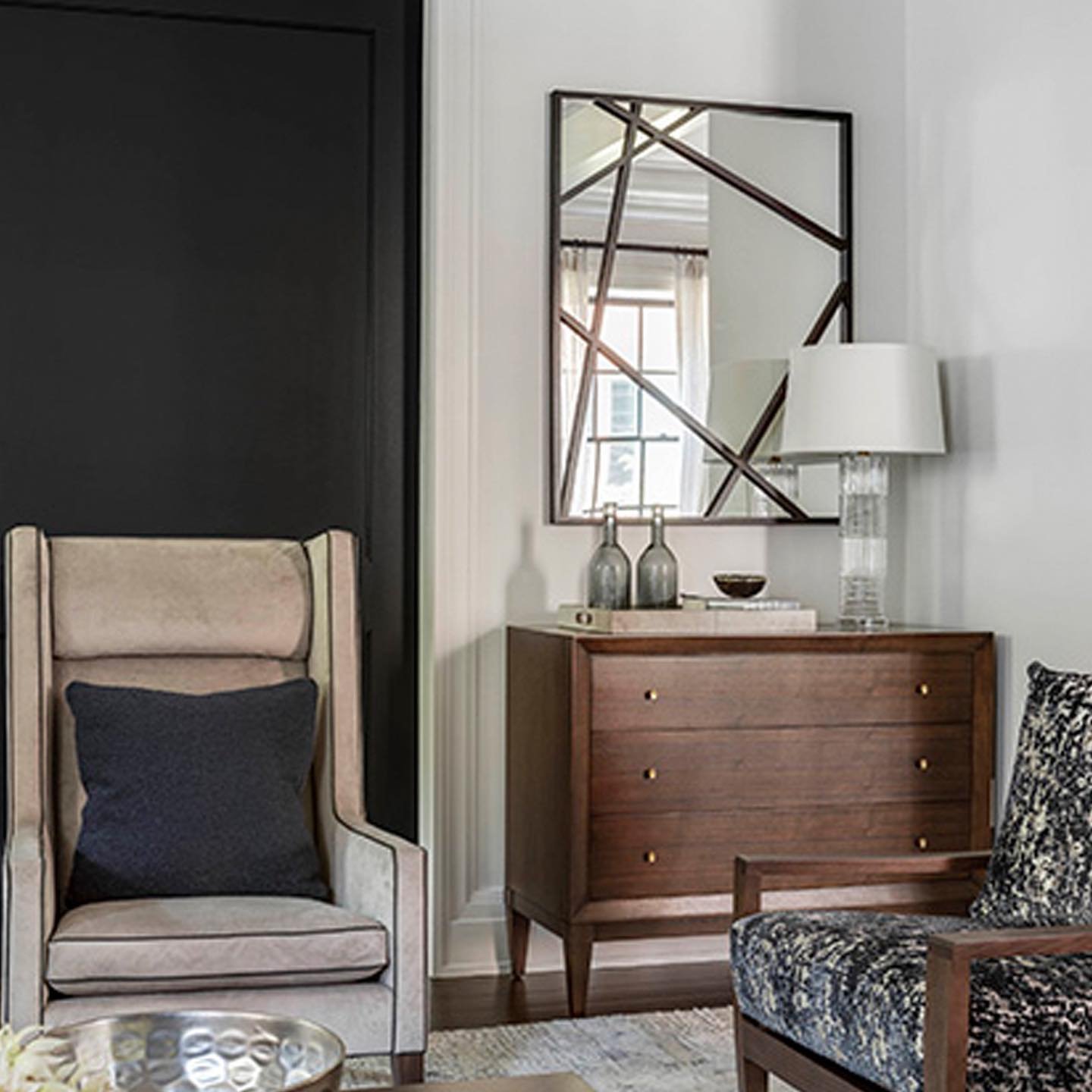 #tbt of this fun custom commissioned mirror. Scroll to pic 3 to see the transformation this beauty took from our studio vs. in it&rsquo;s stunning home😍. Thanks for sharing these great pics! @kennerknechtdesigngroup @courtneyldana_design 📸@gregprem