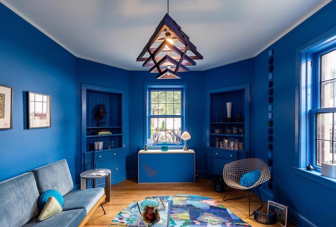 Custom &ldquo;Bluebell Chandelier&rdquo; designed and built by @alexdrewandnoone to compliment the Blue Room in the Charles T. Fisher Mansion by @nextspacedetroit &amp; @tomgibbsstudio on display until October 7th. 📸:@the_gerards