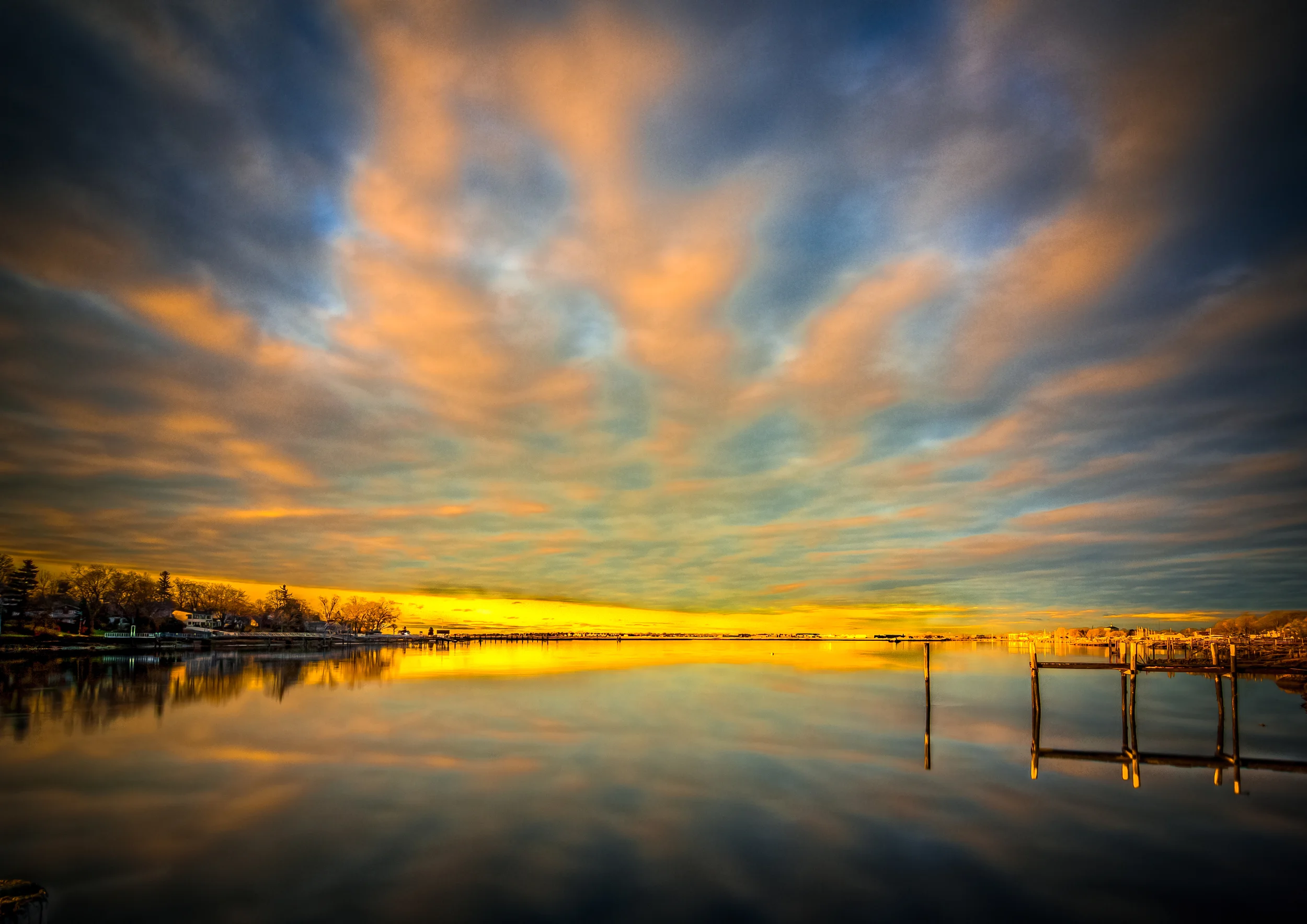  Sunrise in Milford, Connecticut, USA 