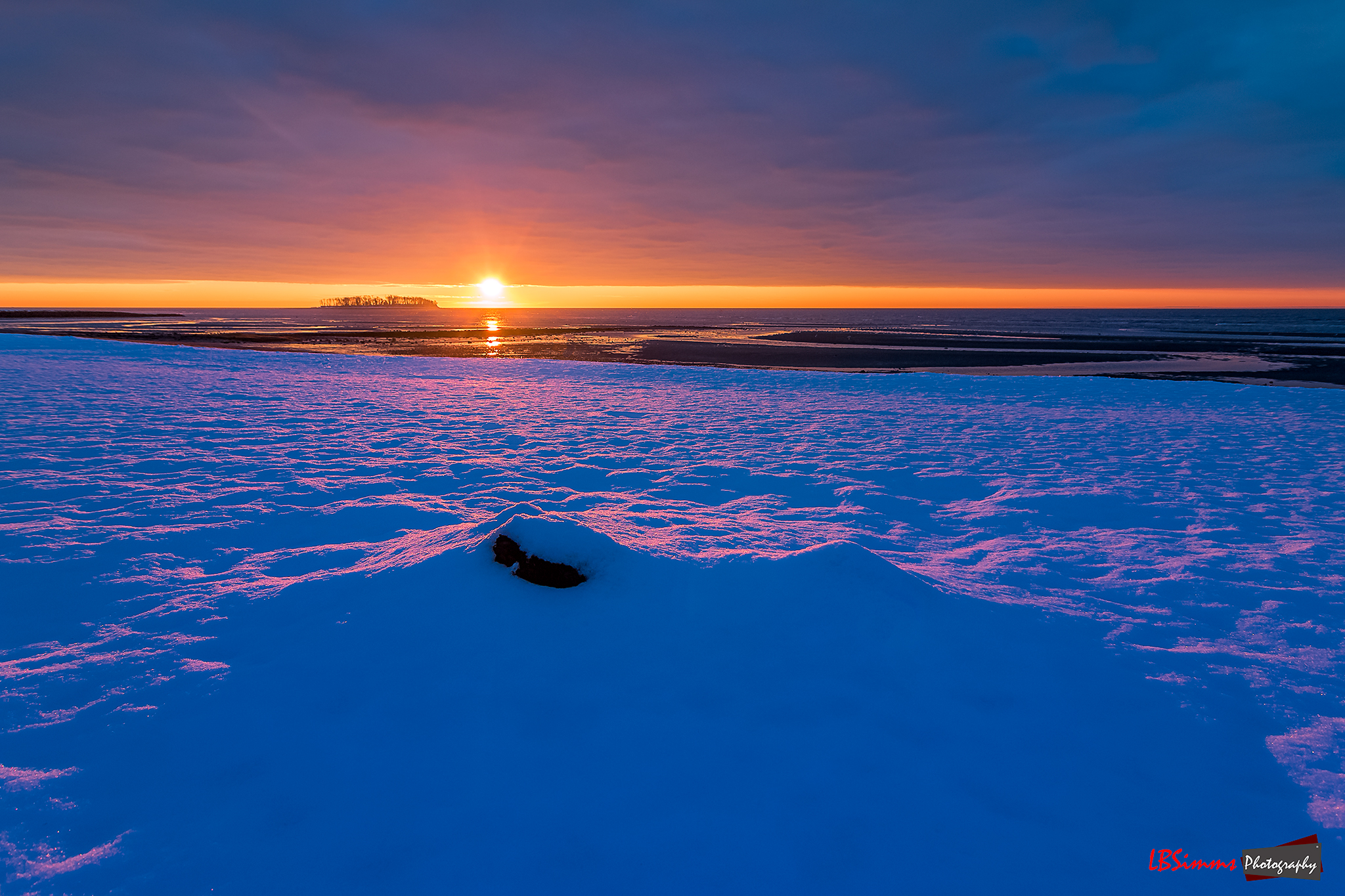 Sunrise at Silver Sands State Park in Milford, Connecticut, USA.