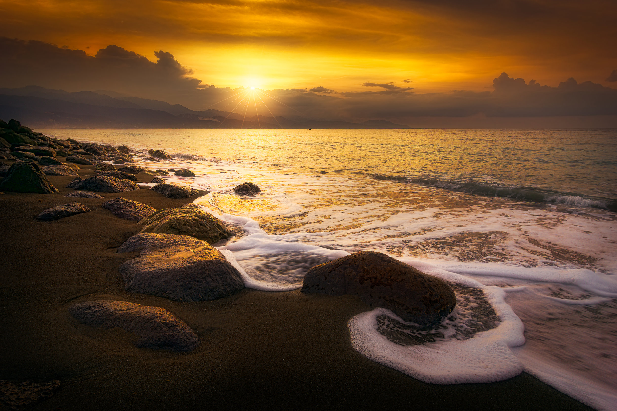  Sunrise along the Beach at Palisadoes, Kingston, Jamaica. 