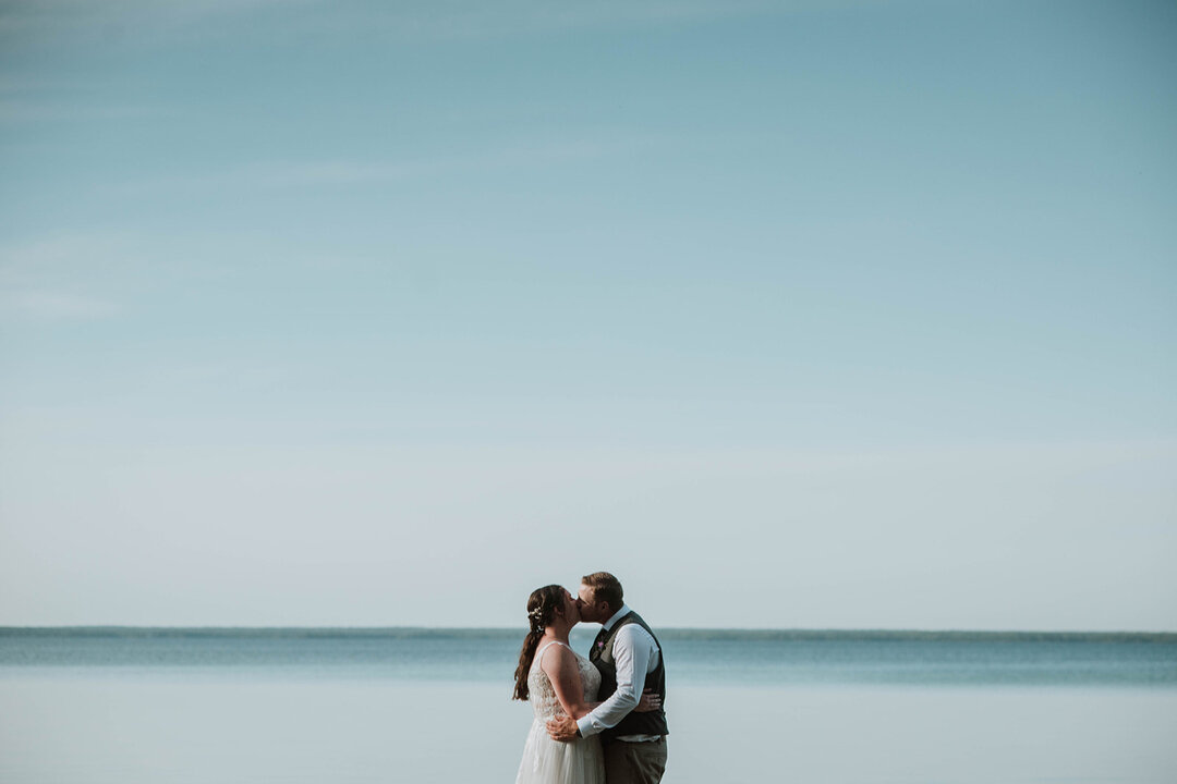 &ldquo;My atoms love your atoms, it&rsquo;s chemistry. &rdquo;​​​​​​​​
― Atticus Poetry, Love Her Wild #bride #love #weddingphotography #weddingdress #weddingday #weddinginspiration #photography #fashion #weddingplanner #weliveuphere #bridetobe #brid