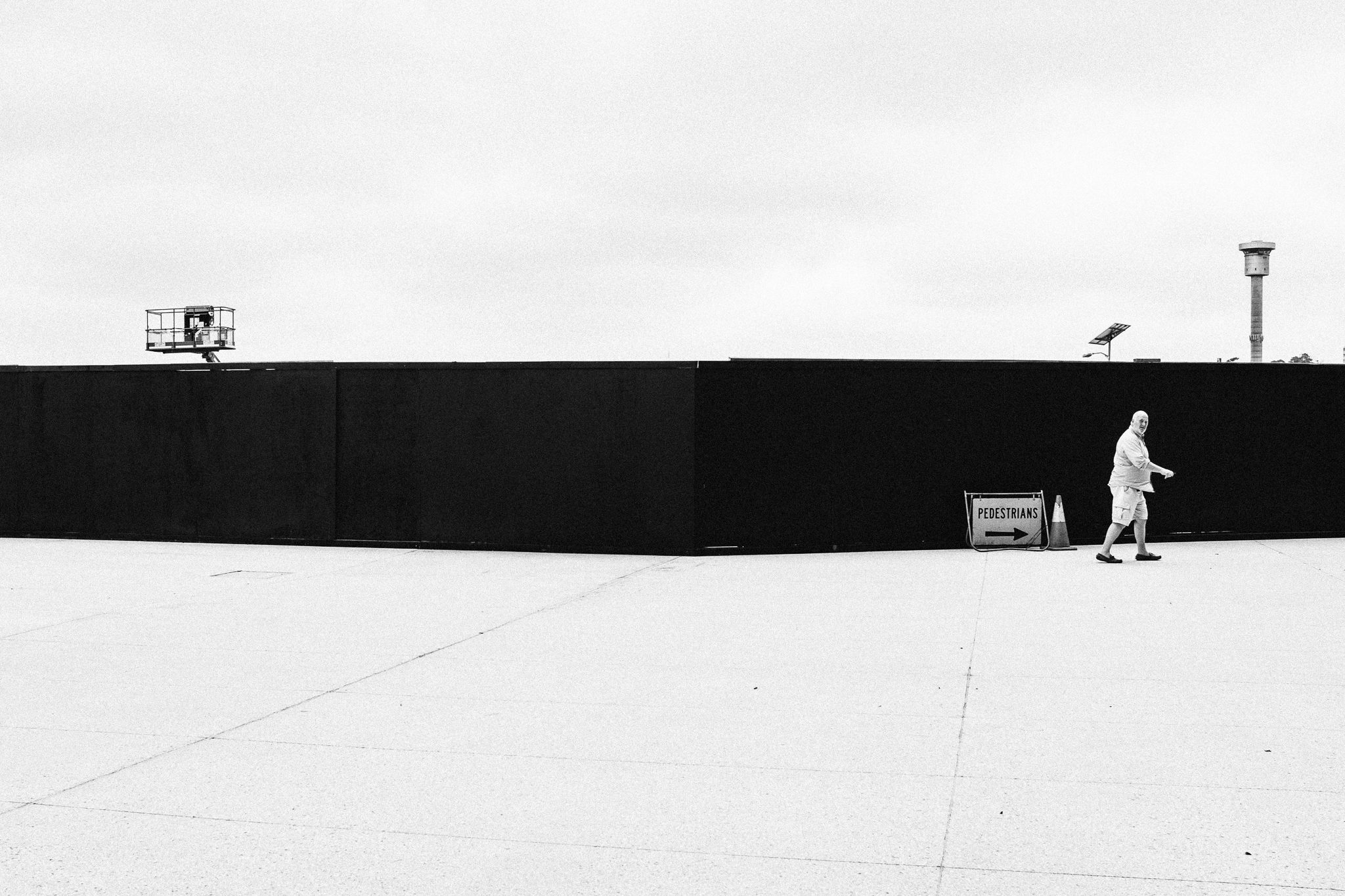 By blowing out the highlights in an already very bright scene, you focus a viewers attention where you want it | Barangaroo, 2015