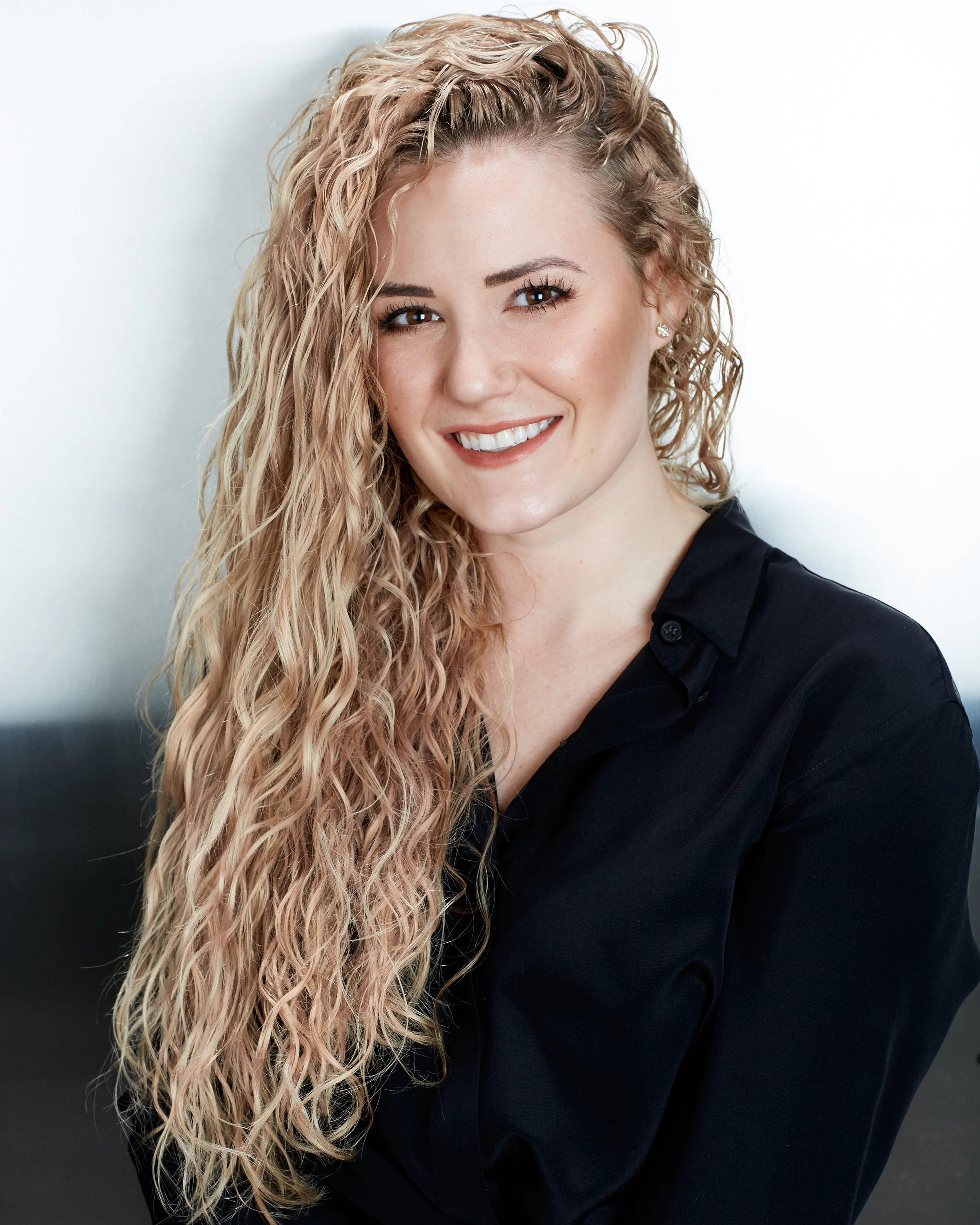 Sydney head shot 3.jpg