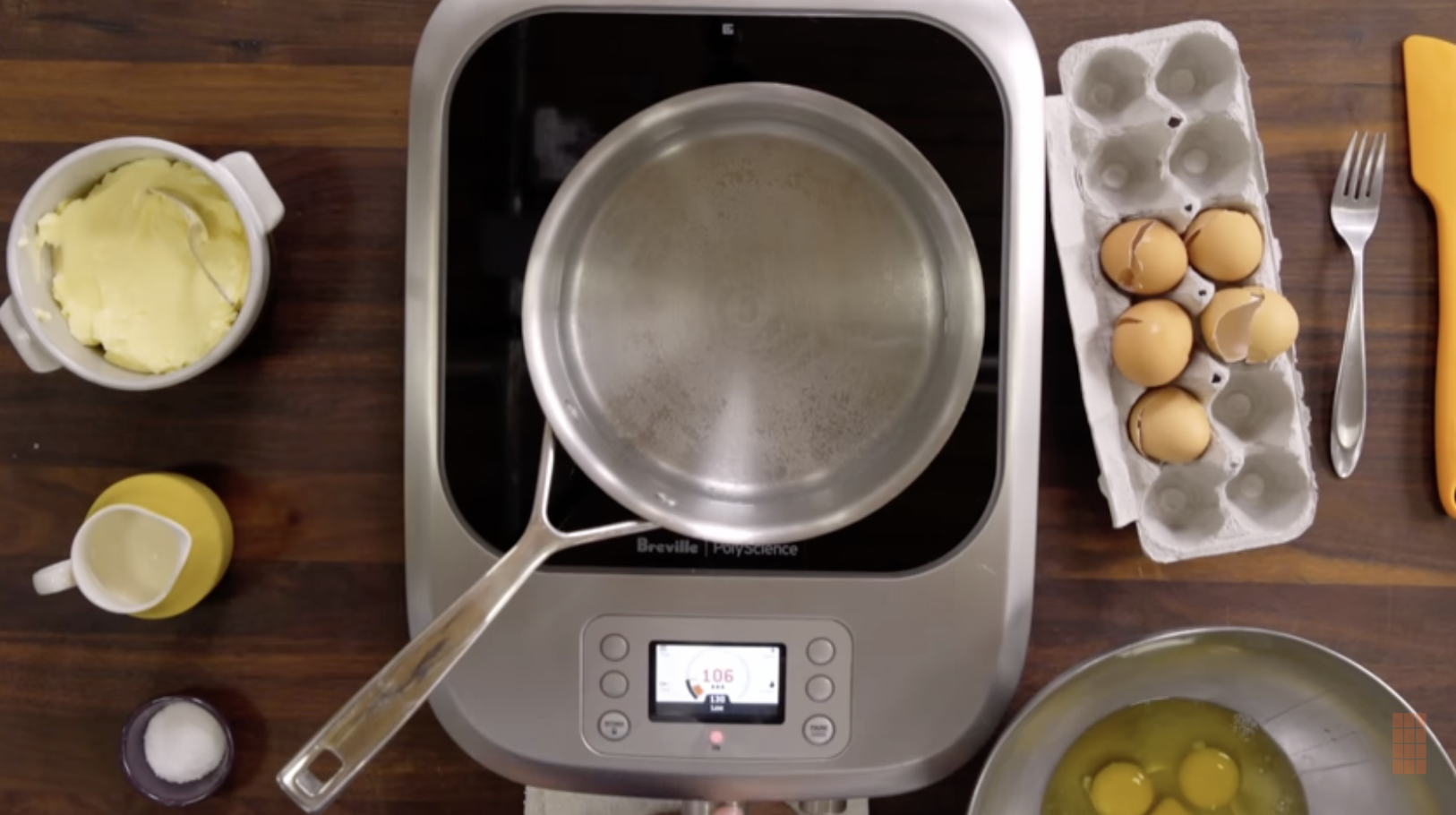 5 Chefs 5 Ways: Scrambled Eggs  (ChefSteps Studios)