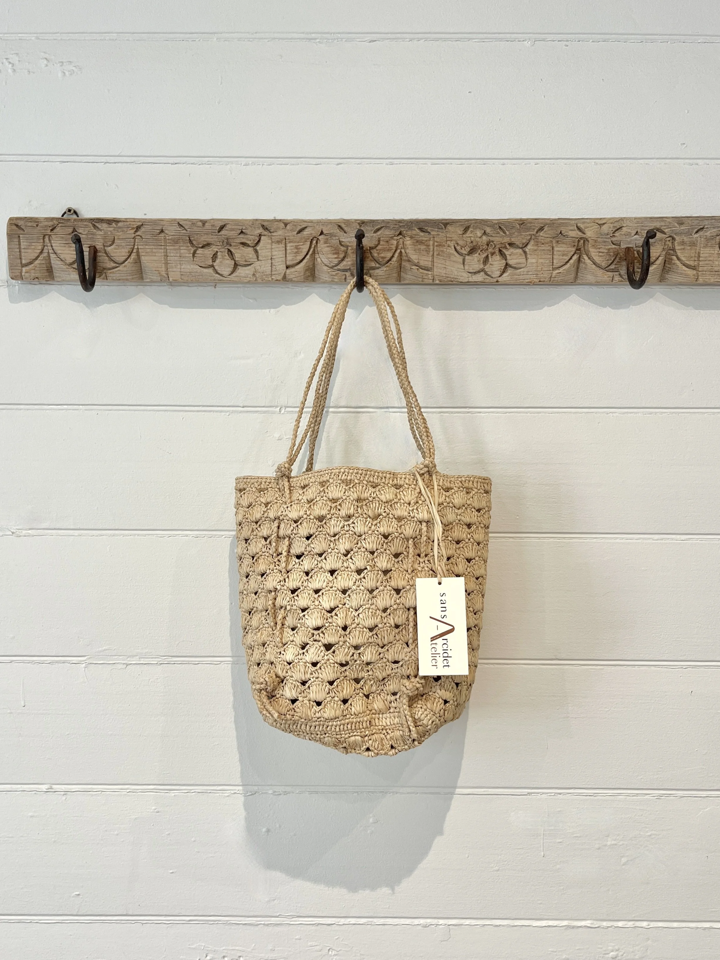 Sans Arcidet Paris – Coco Shell Bag in Natural