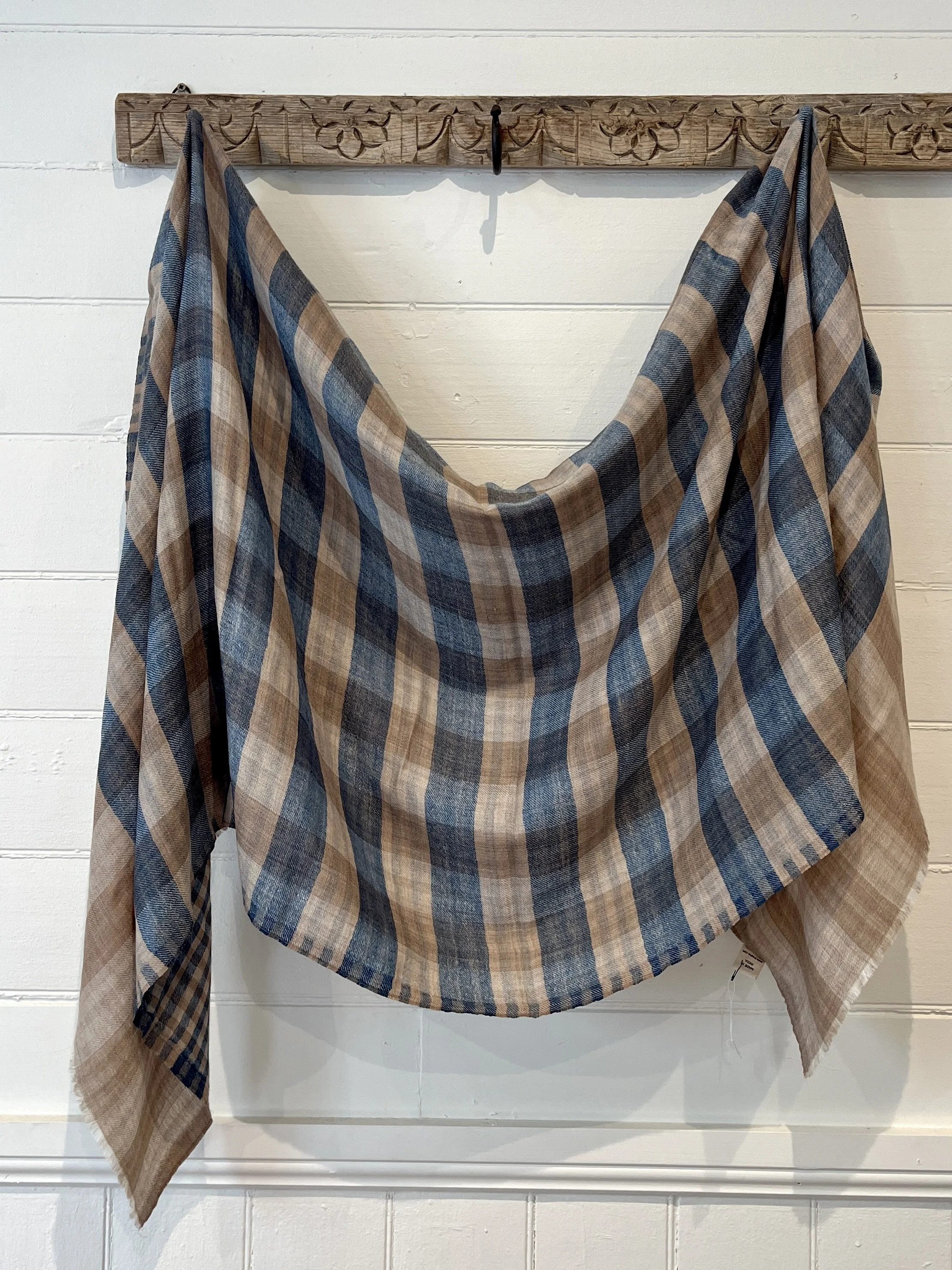 DVE – Wool Scarf in Check