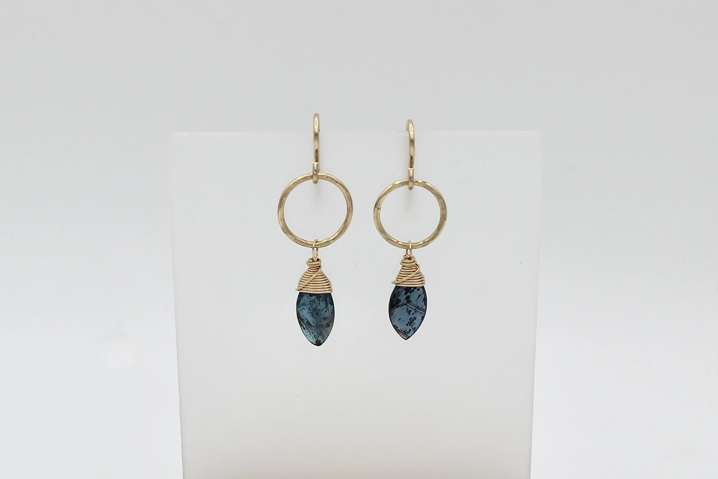 Chattral – Blue Kyanite Hoop Earrings