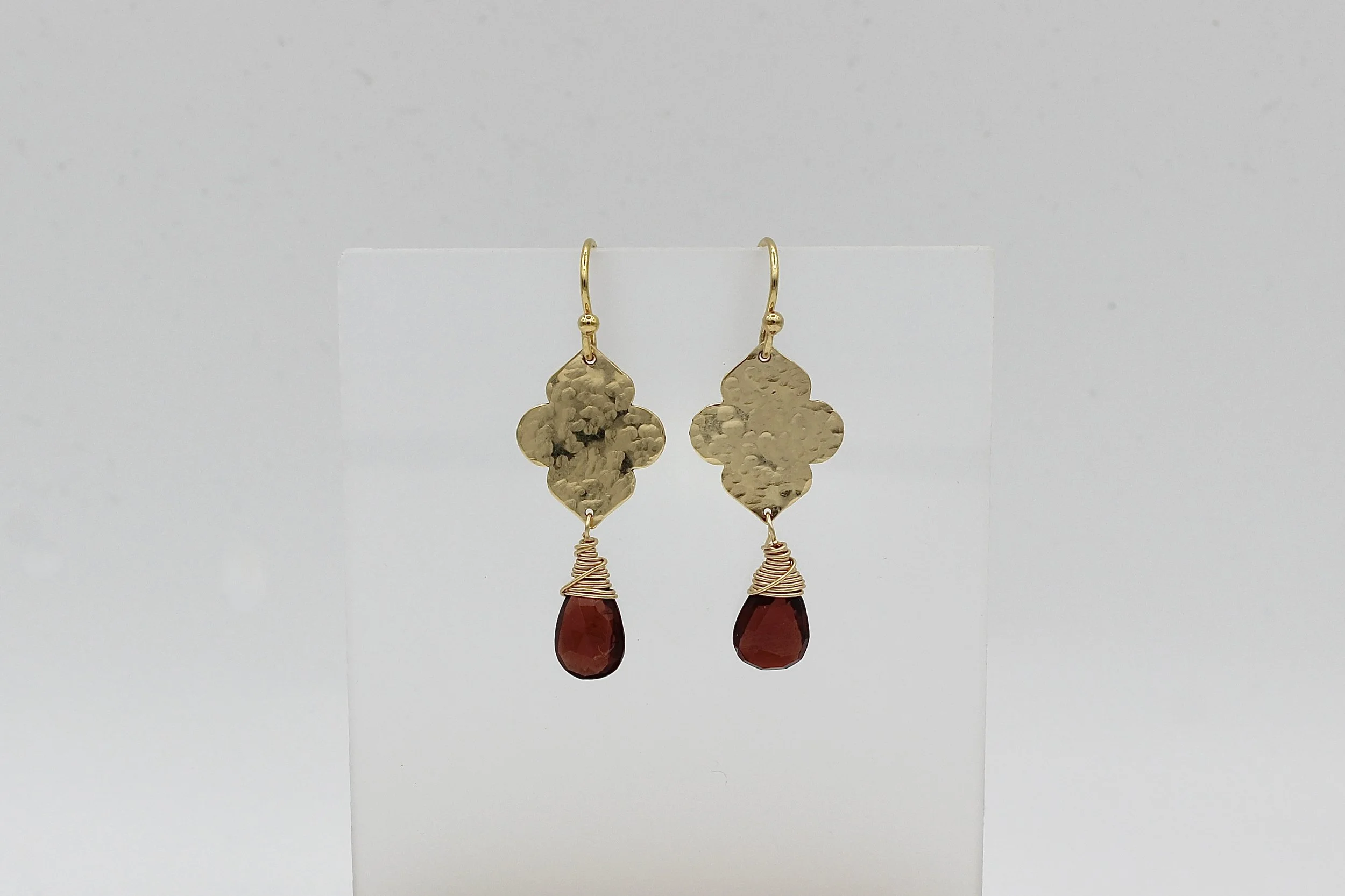 Chattral – Hammered Garnet Earrings