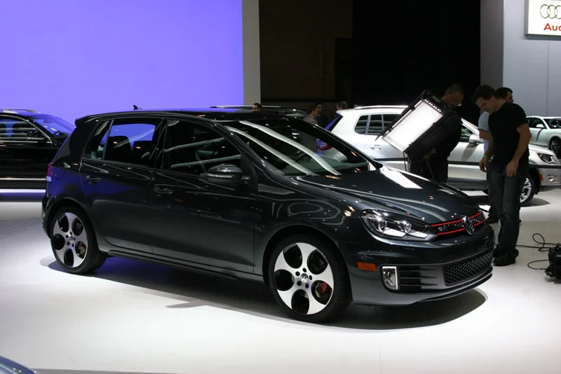 2010-volkswagen-gti.jpg