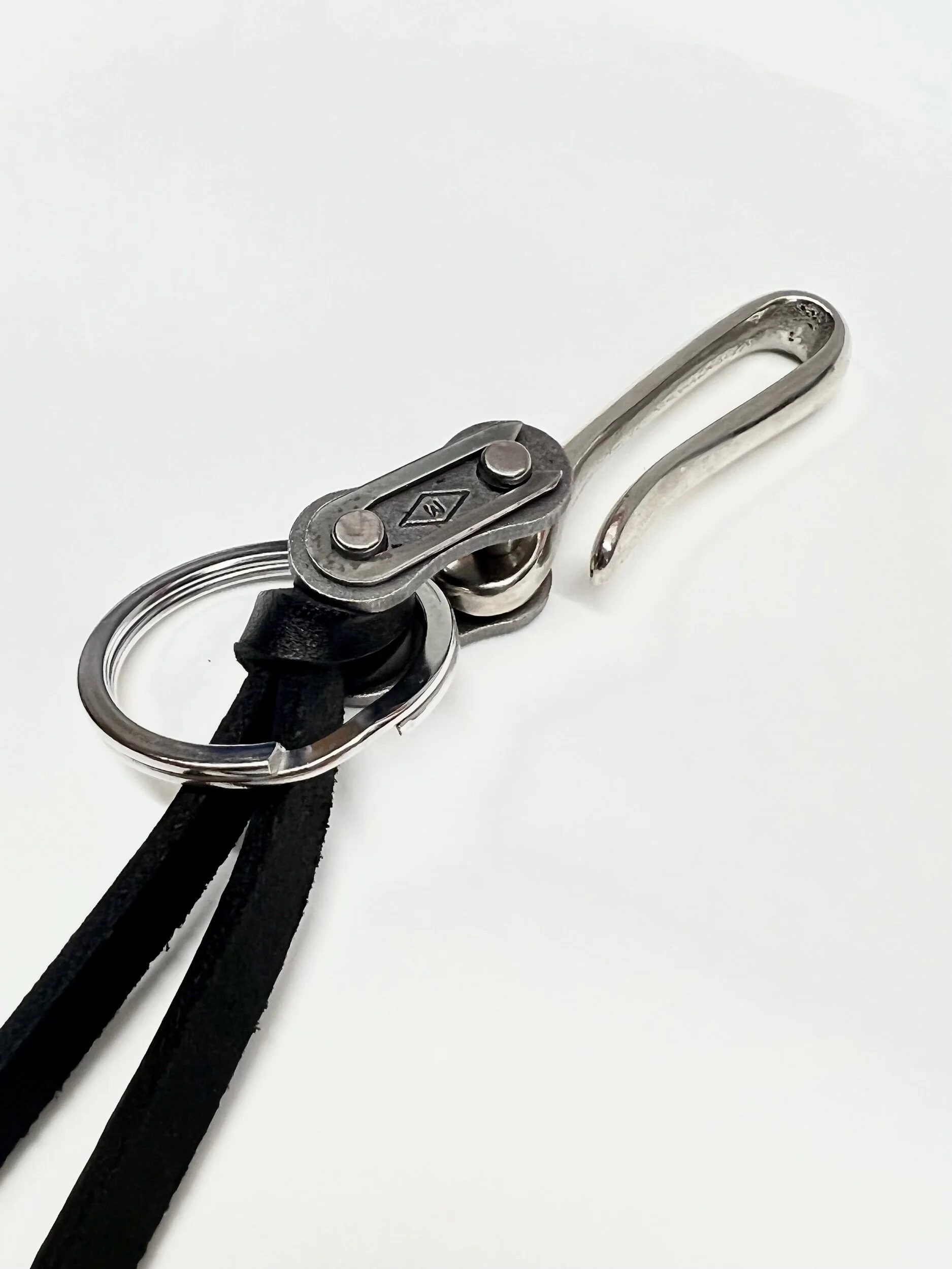 063D3235-6E7F-4077-8D00-7794584326E1