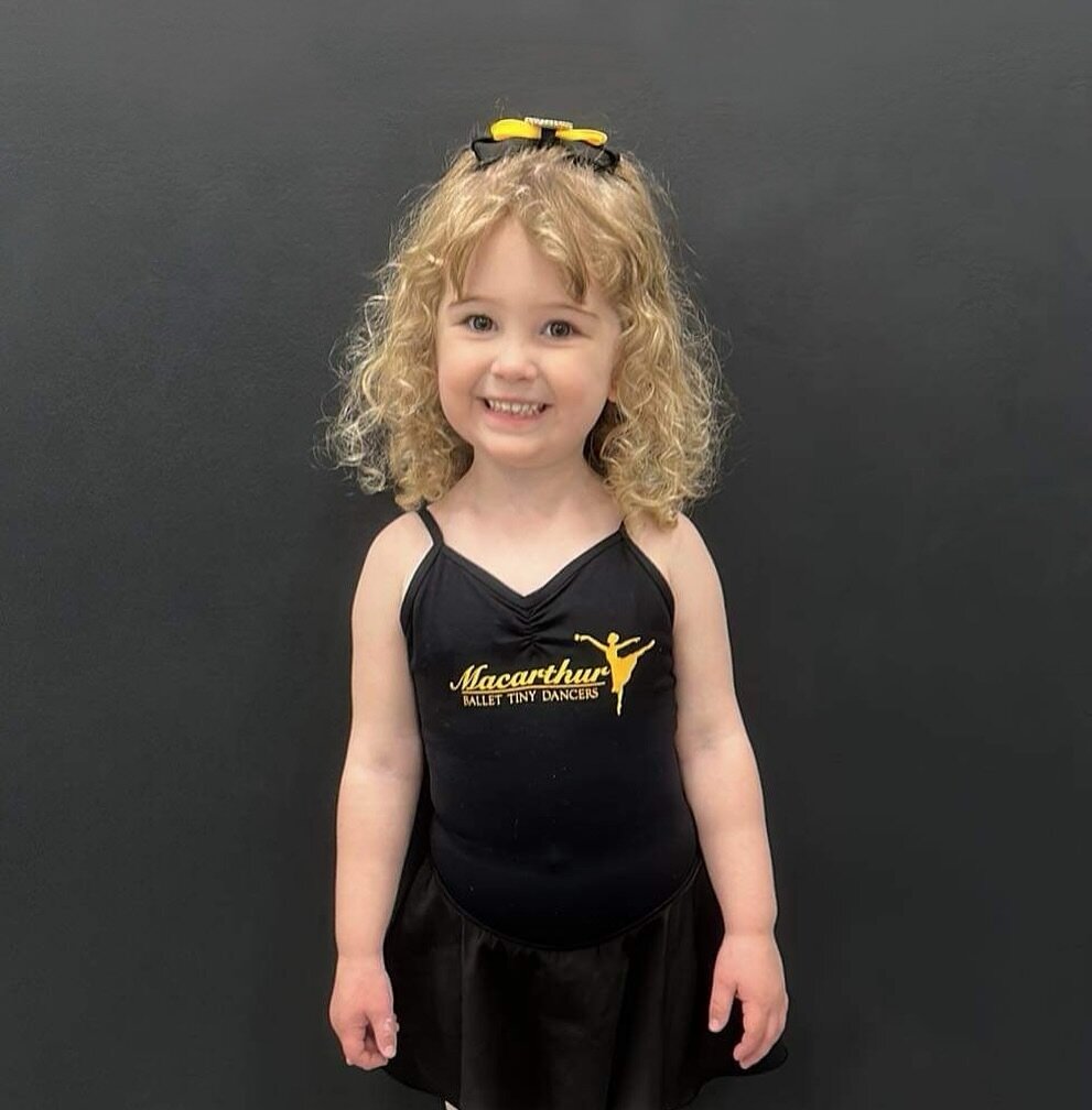 Our 2024 Enrolments are now open.

Why Macarthur Ballet Tiny Dancers?

The team at Limitless Dance Company are experienced and passionate to provide a fun and positive experience for our Macarthur Ballet Tiny Dancers (2.5 - 5 year olds).

The combina