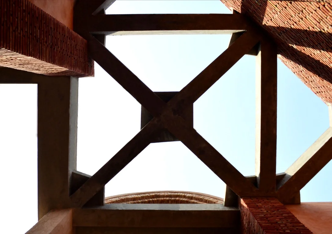 Vault House- framing the sky