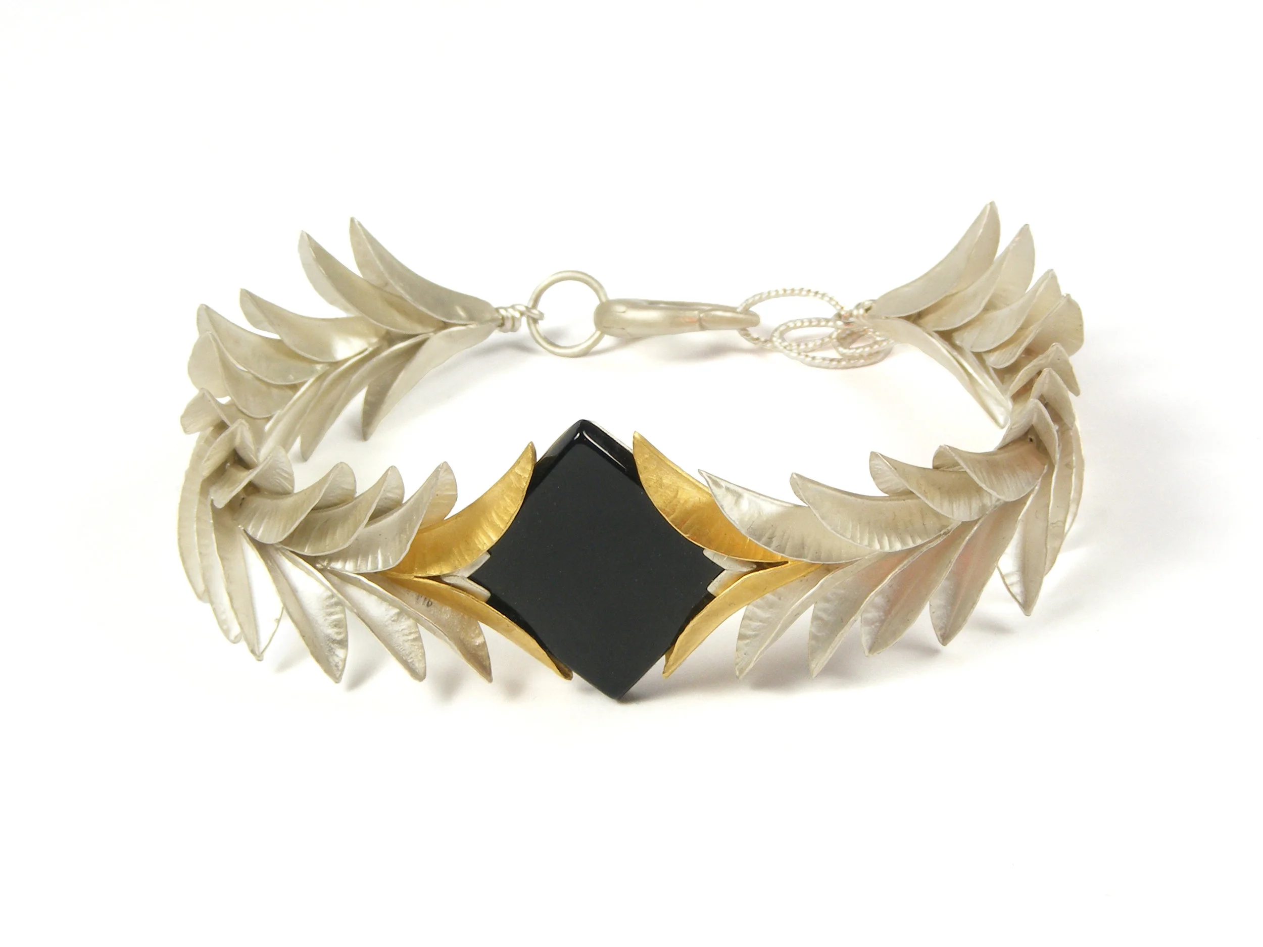 vertebraeBracelet.jpg