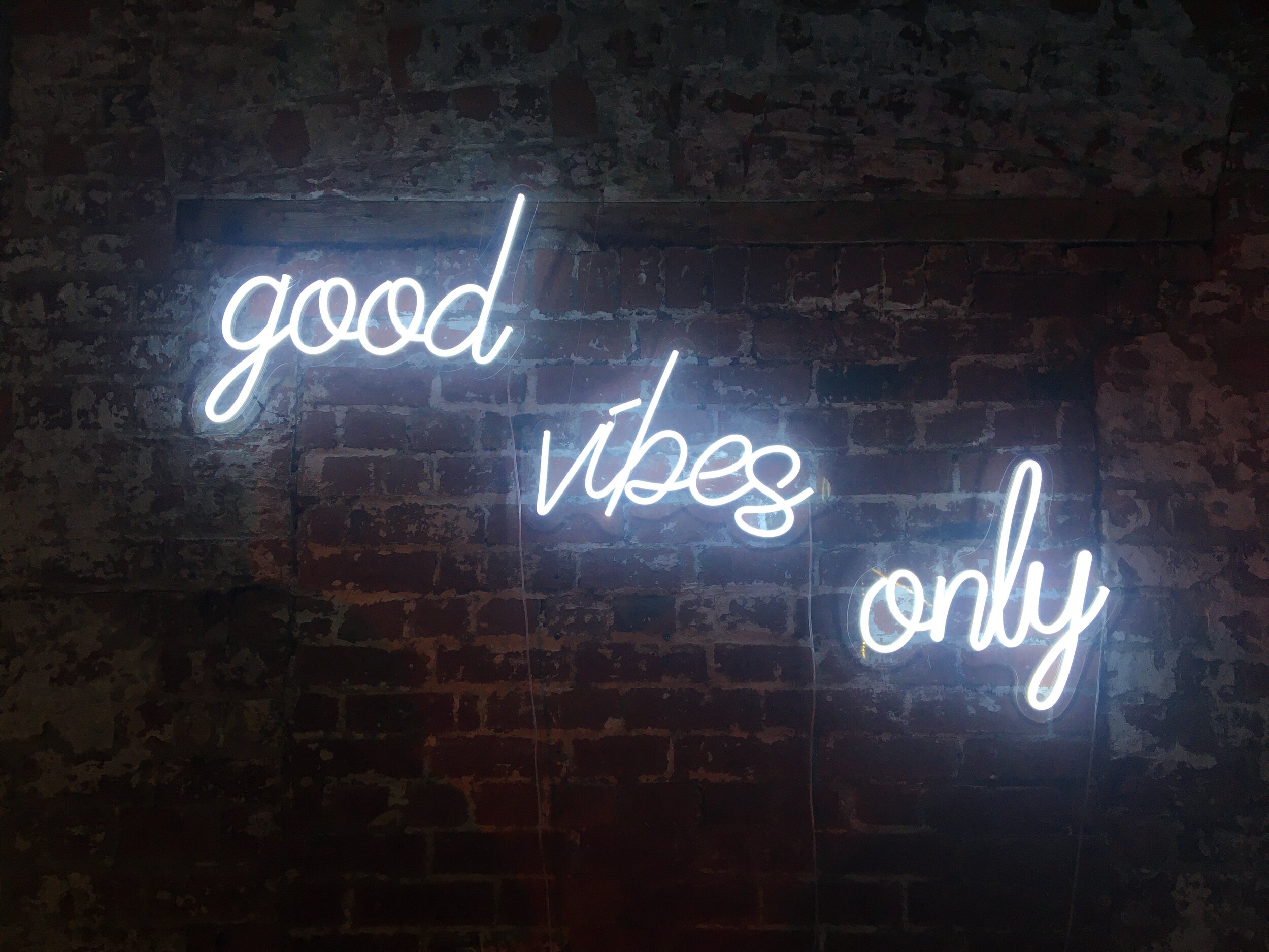 Good vibes only neon sign.jpeg