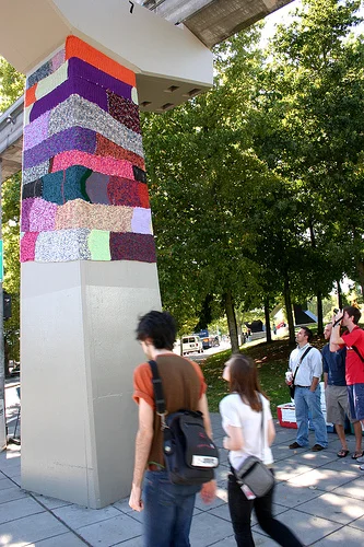 knitta3.jpg