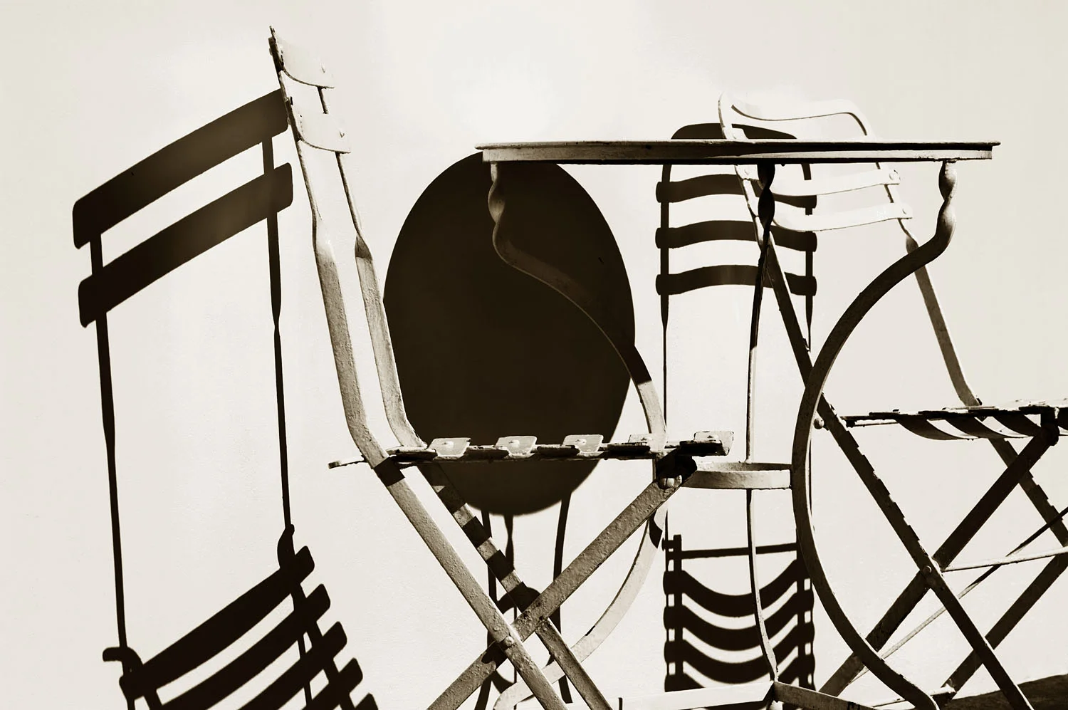 Table & Chairs