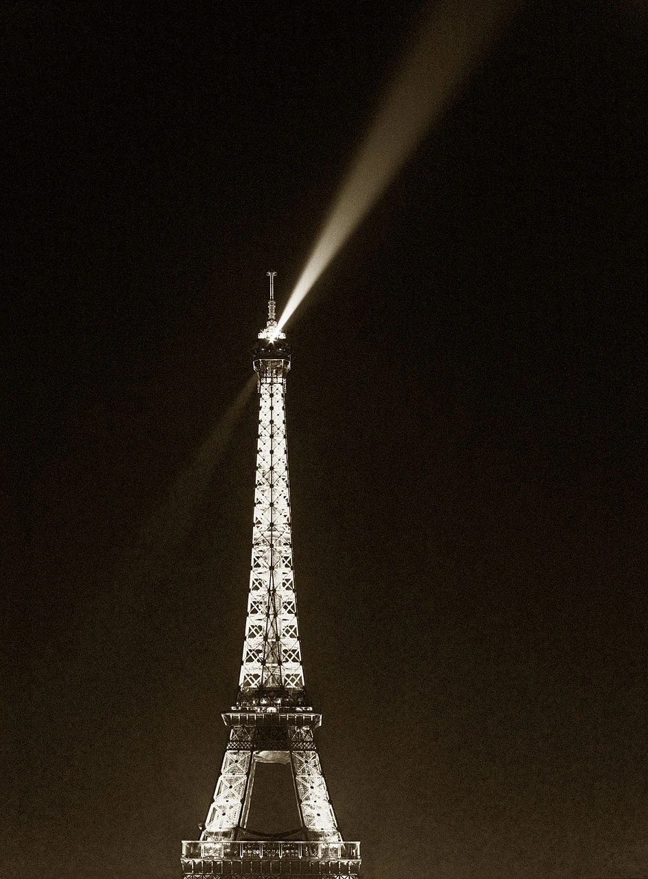Eiffel Tower 3