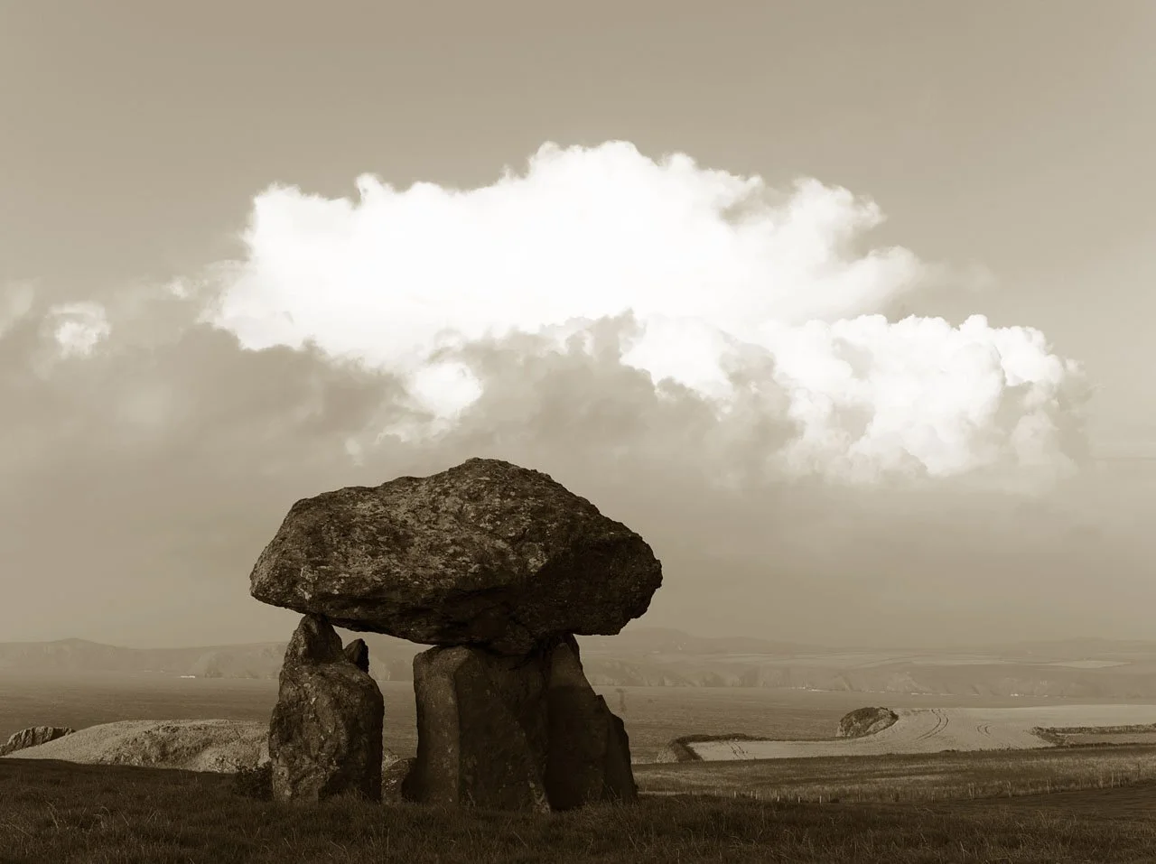 Carreg Samson 1