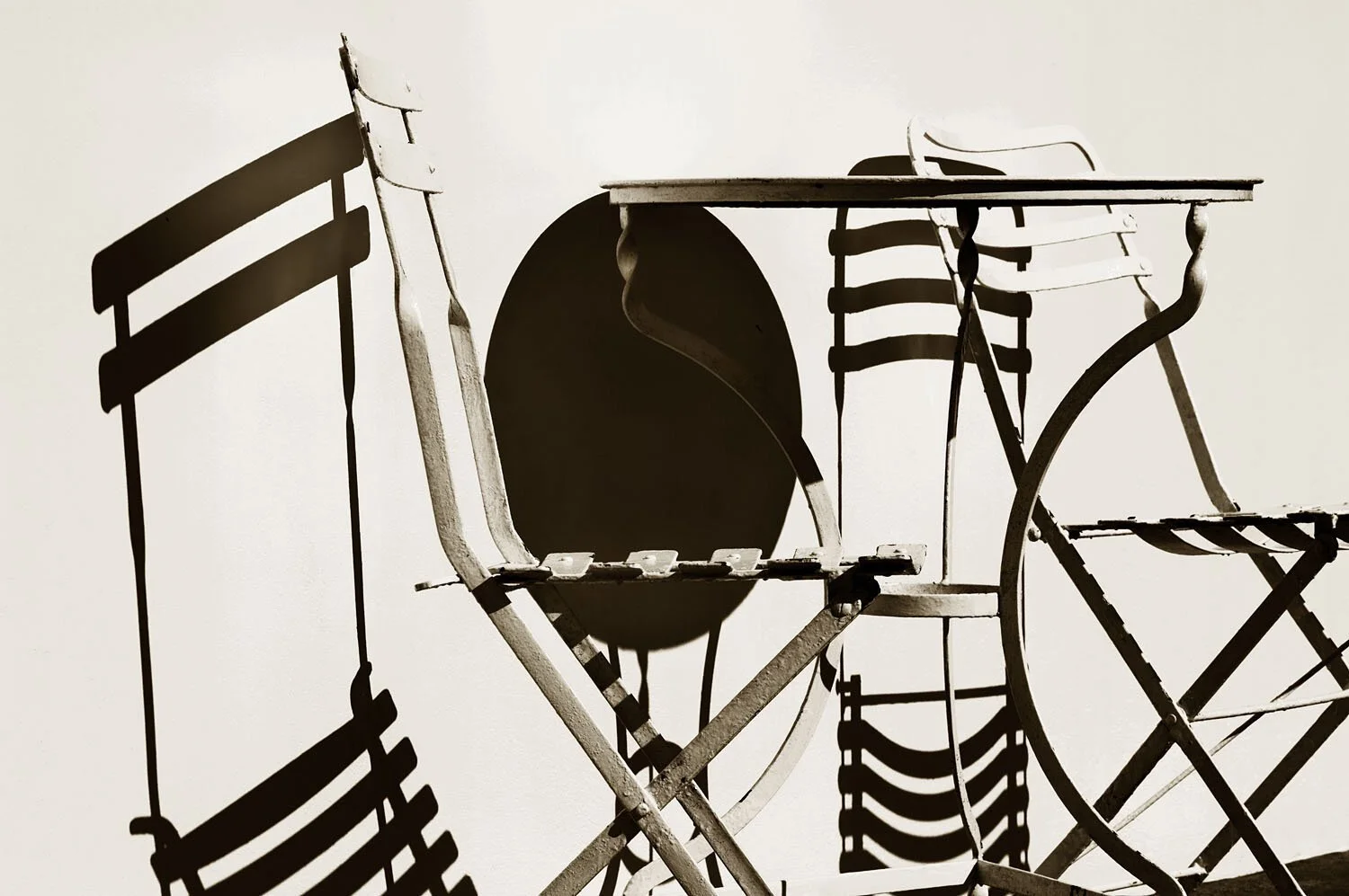 Table & Chairs