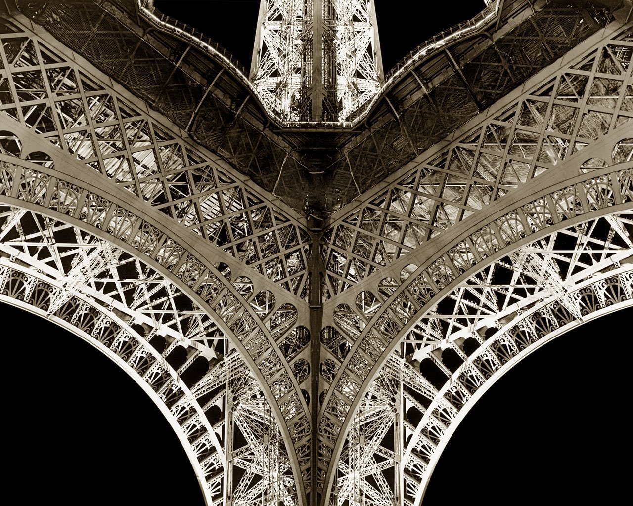 Eiffel Tower 2