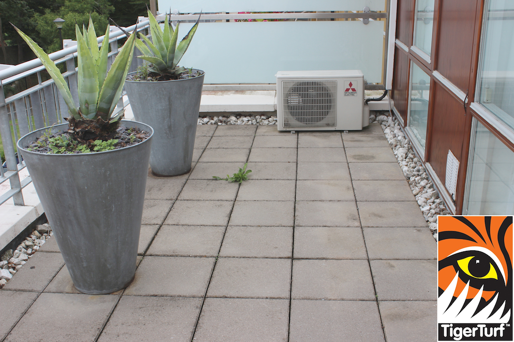 balcony prior to turf install