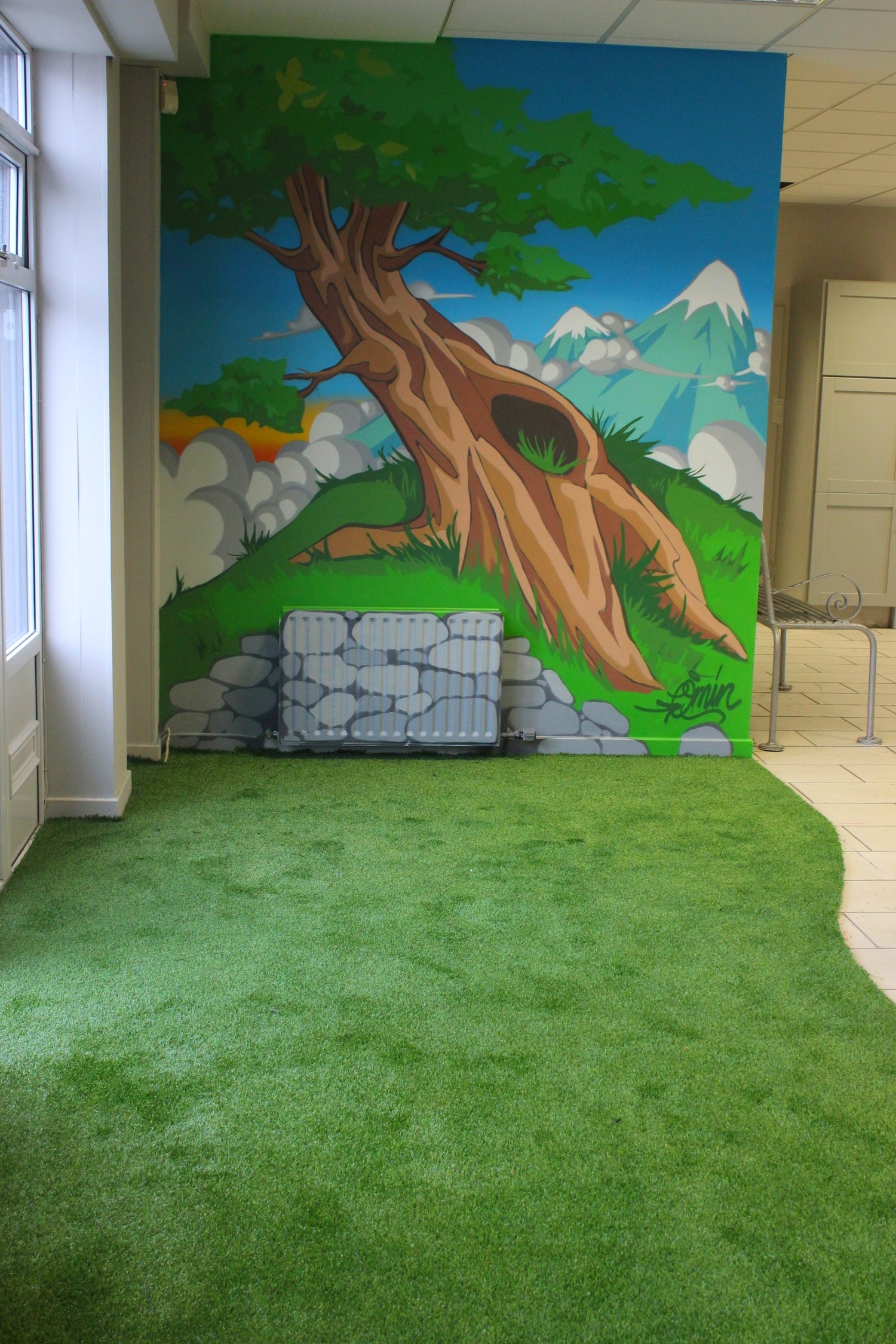 indoor wall mural with artificial grass