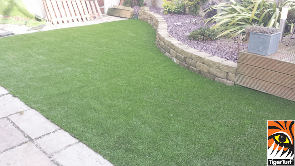 curving lawn