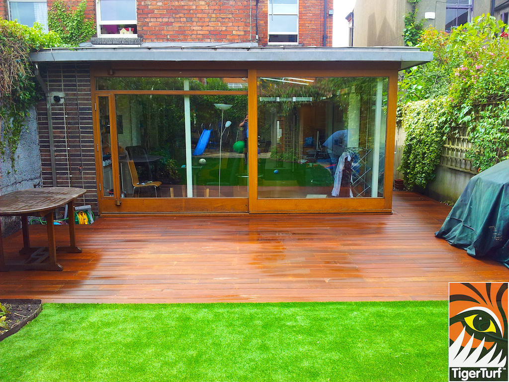 decking and lawn turf 717.jpg