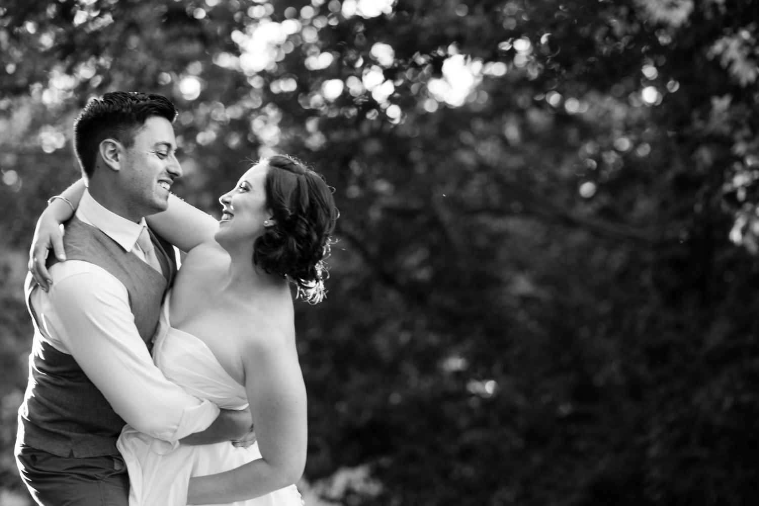 Clare_Matt_Michigan_Wedding-60.jpg