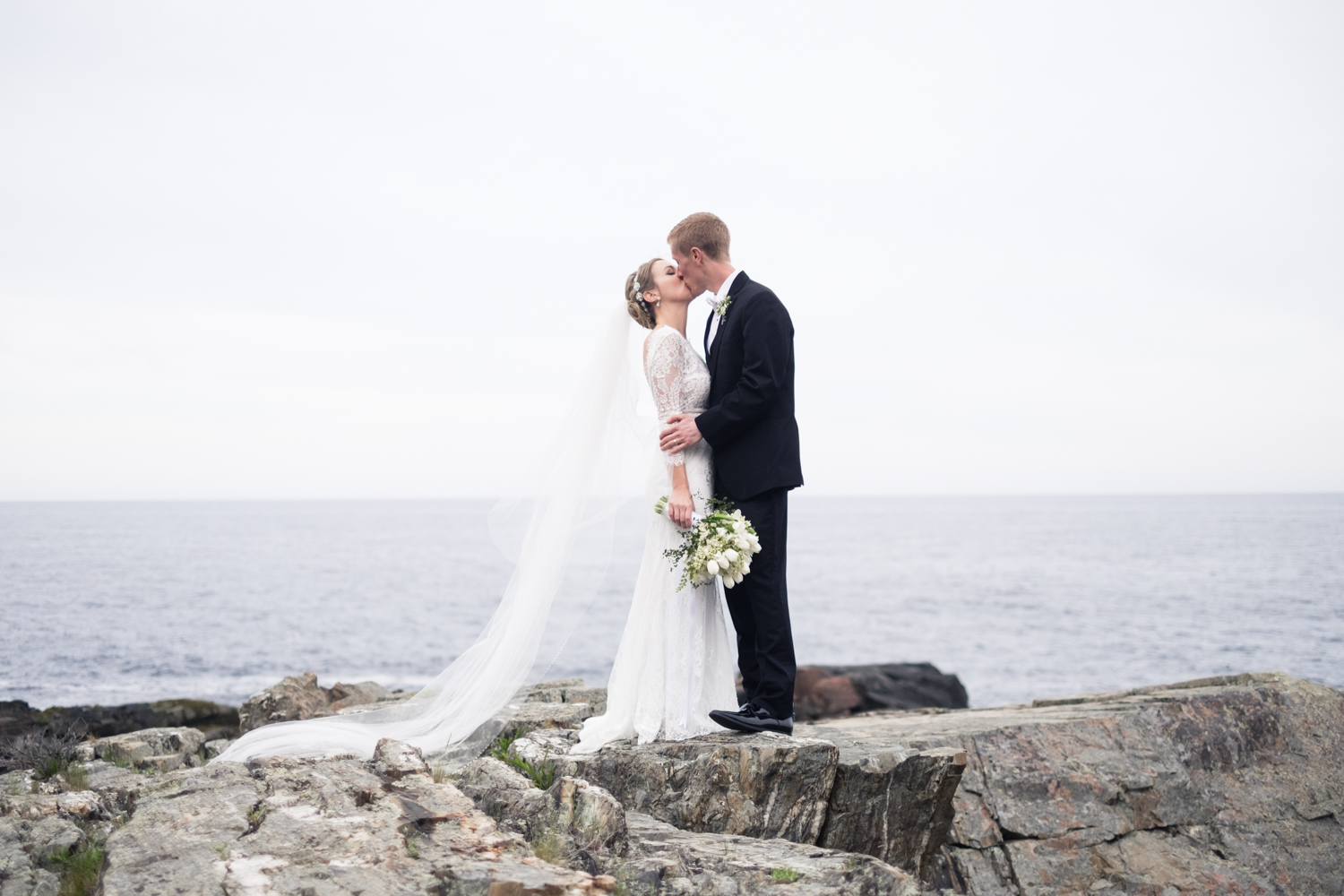 Alia_Ryan_Cliff_House_Maine_Wedding-75.jpg