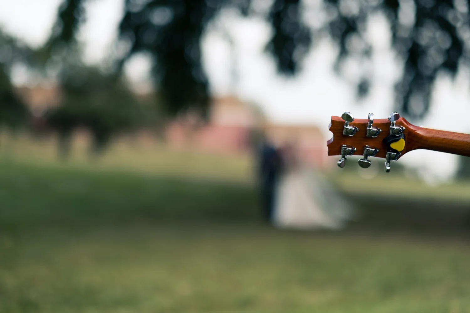 Maley_Dave_Fruitlands_Museum_Wedding-35.jpg