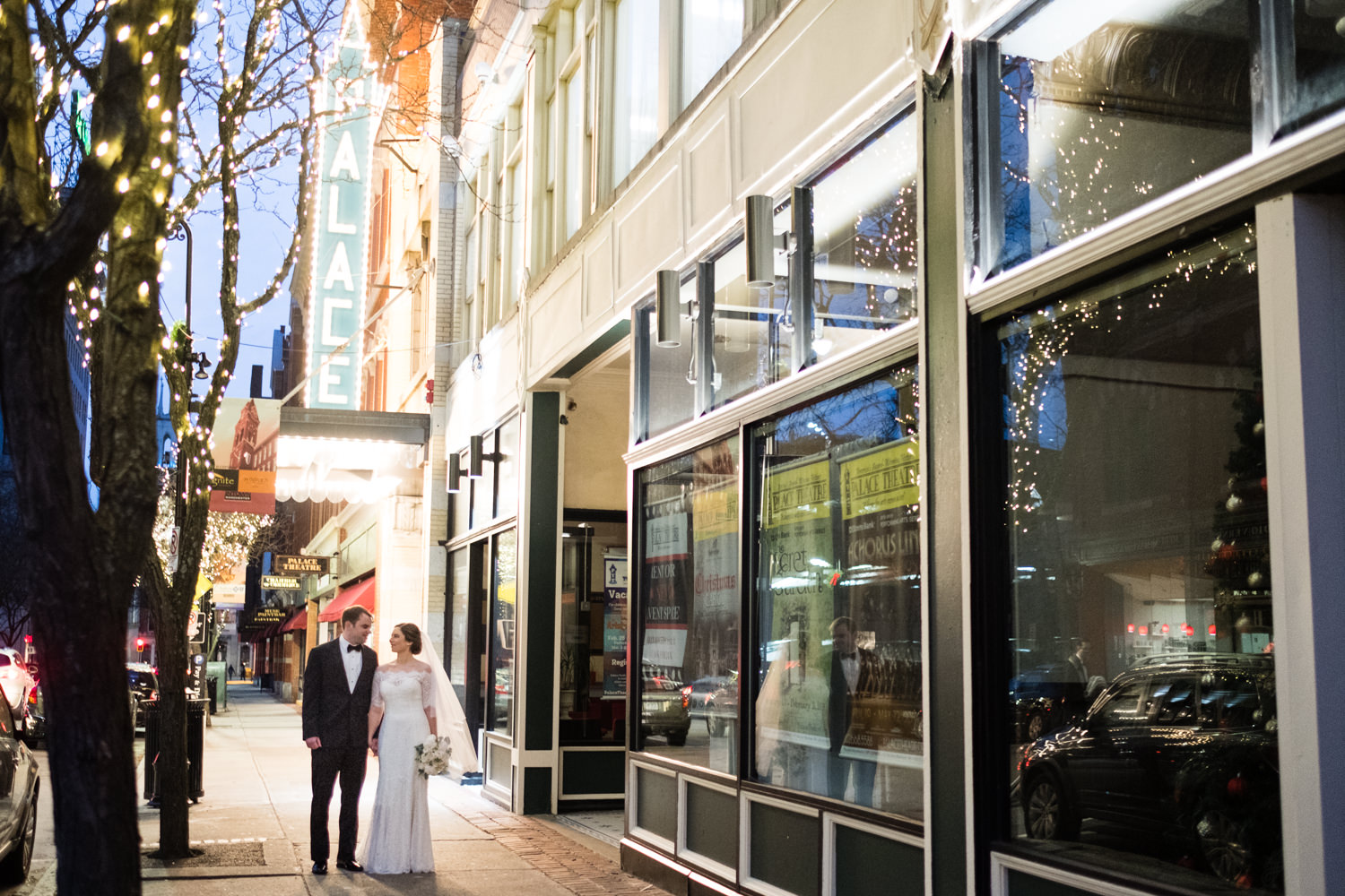 Kate_Phil_Currier_Museum_Wedding_New Hampshire-25.jpg