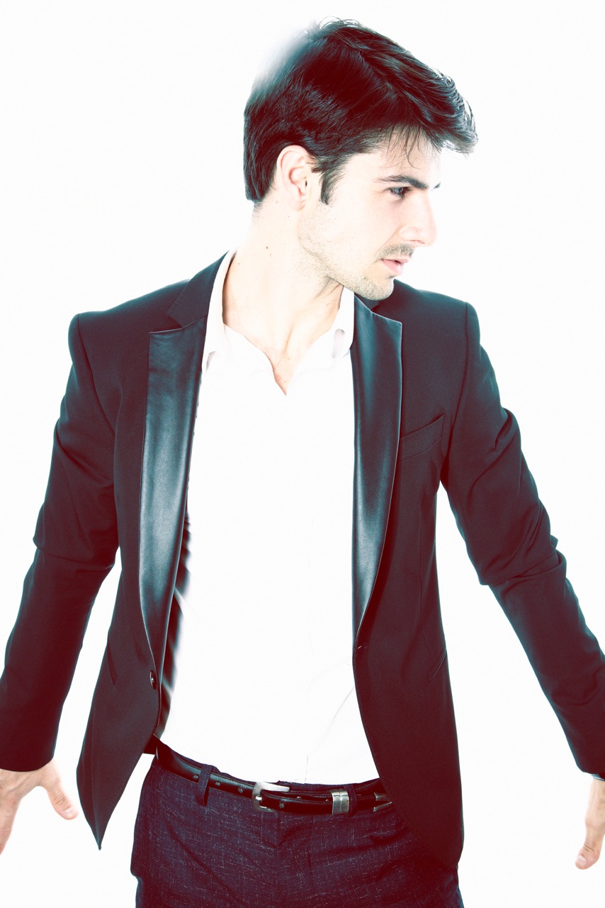 yanni side suit.jpg
