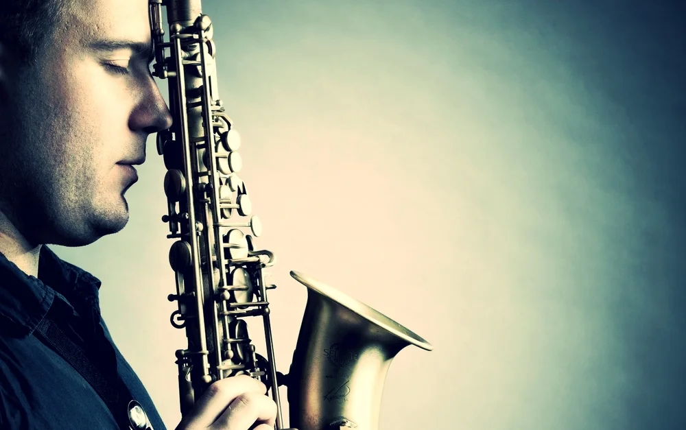 Marek-Tomaszewski-Saxophone-Player-In-London-4.jpg